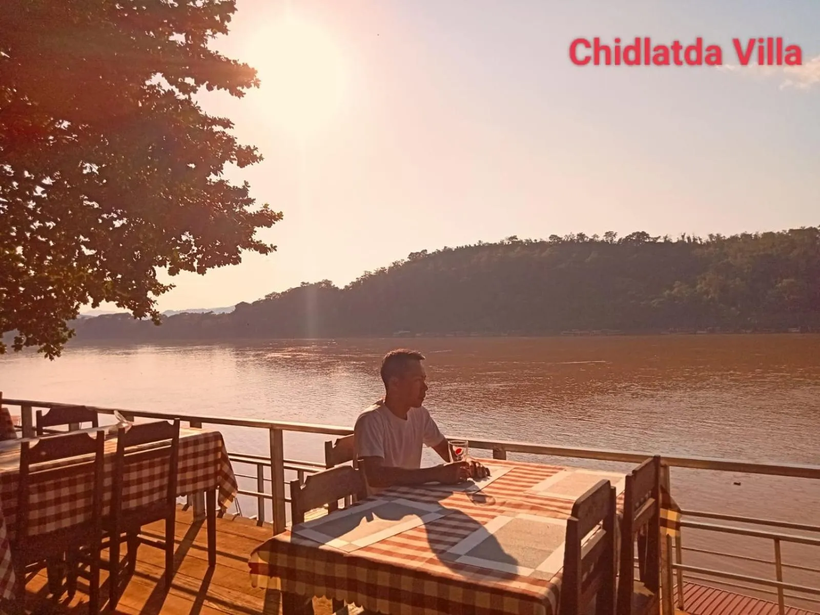 Restaurant/places to eat in Mekong Chidlatda Villa