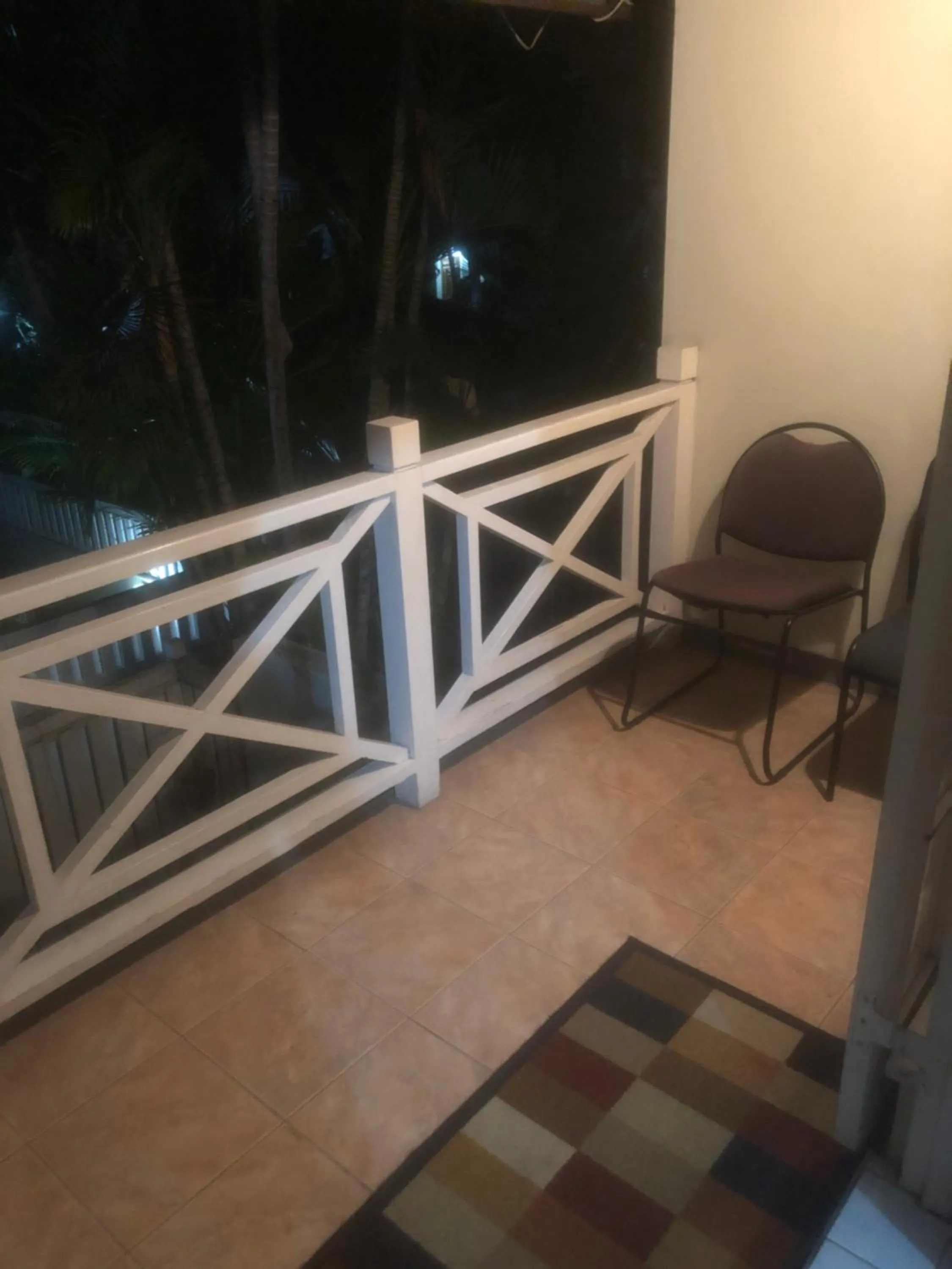 Balcony/Terrace in Finest Accommodation Renfrew Place 1 Bedroom Apt # 42 New Kgn 4--12 Renfrew Rd