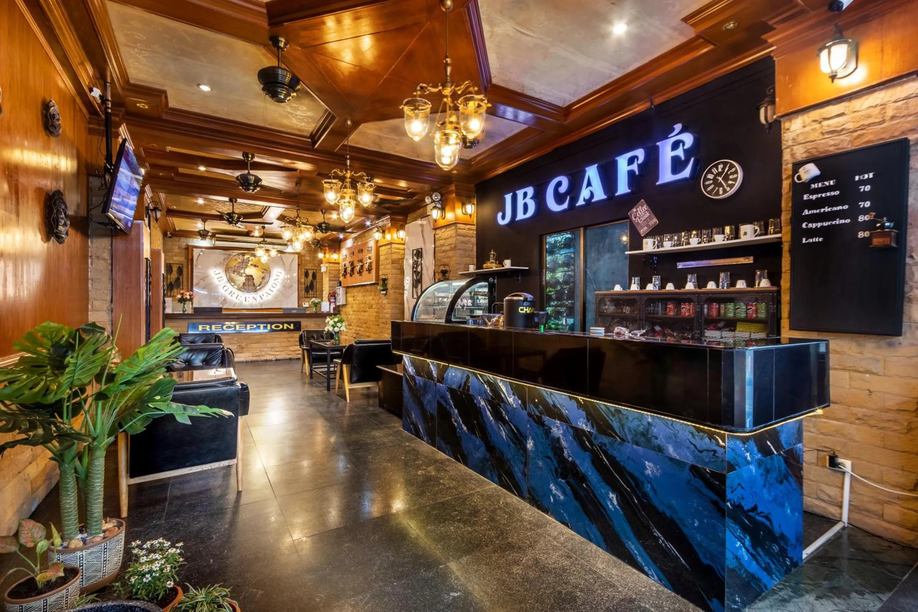 Lobby or reception in JB Green Hotel Patong