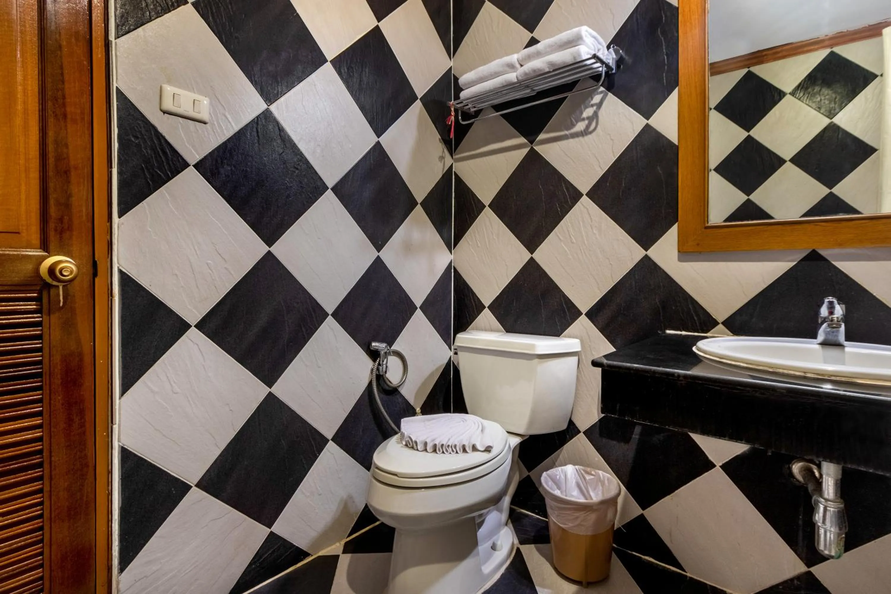 Toilet in JB Green Hotel Patong