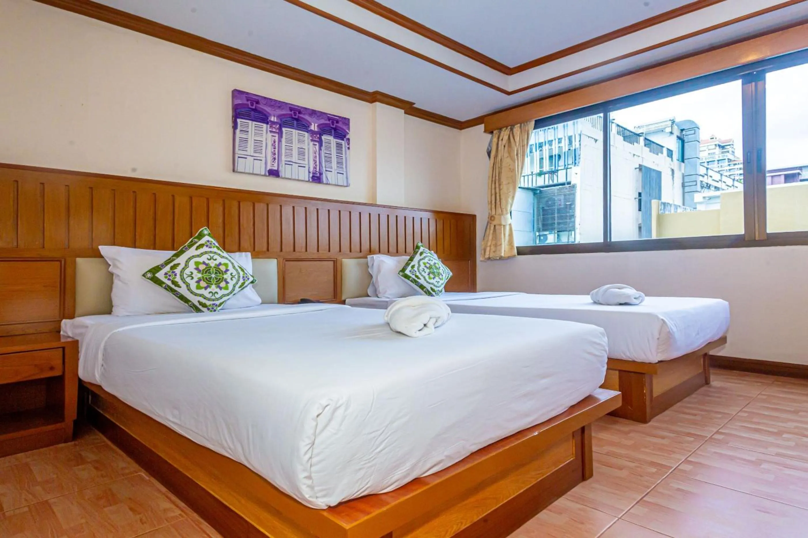 Bedroom, Bed in JB Green Hotel Patong