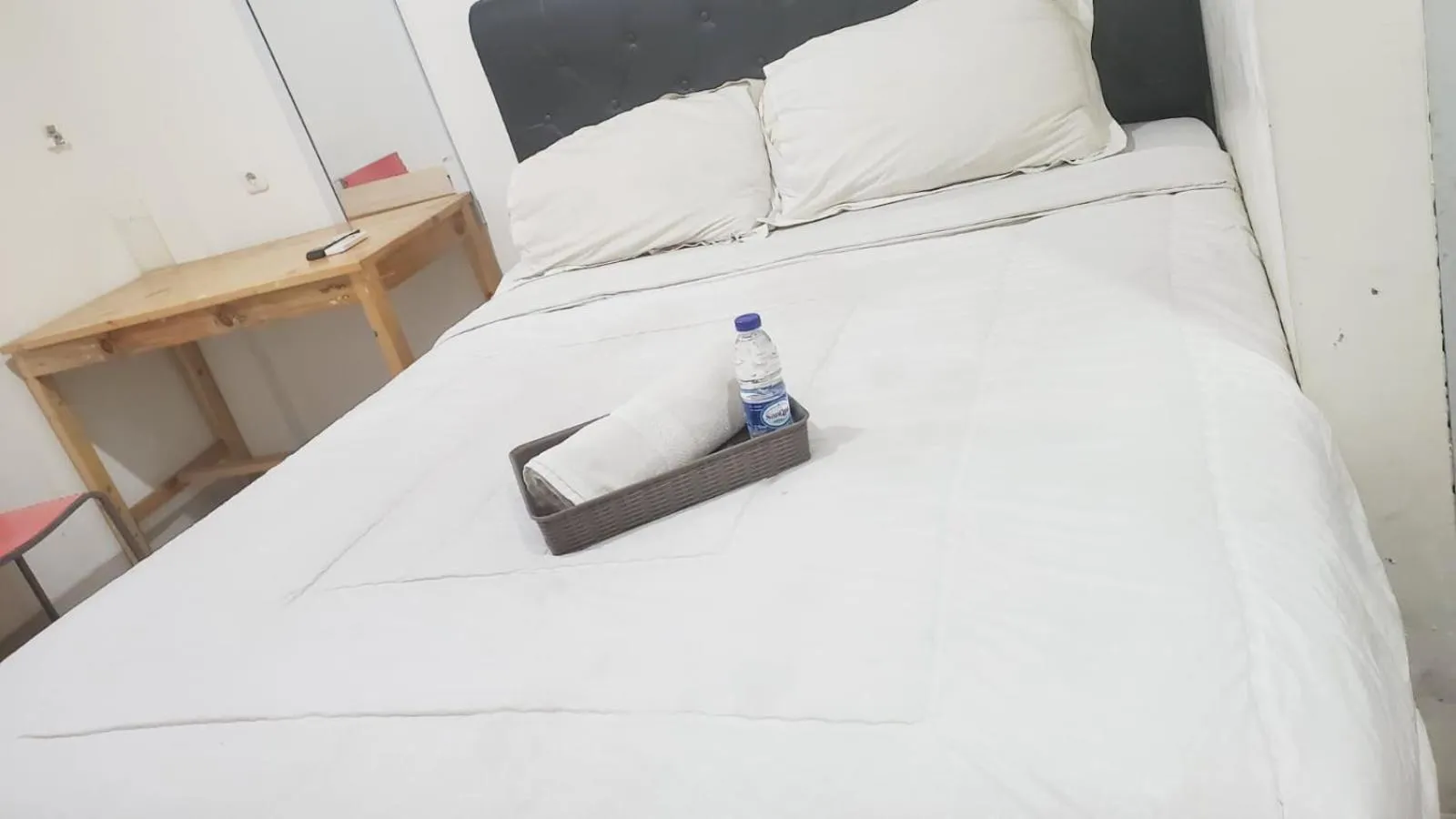 Bed in Wisma Minongga By SPAZIE