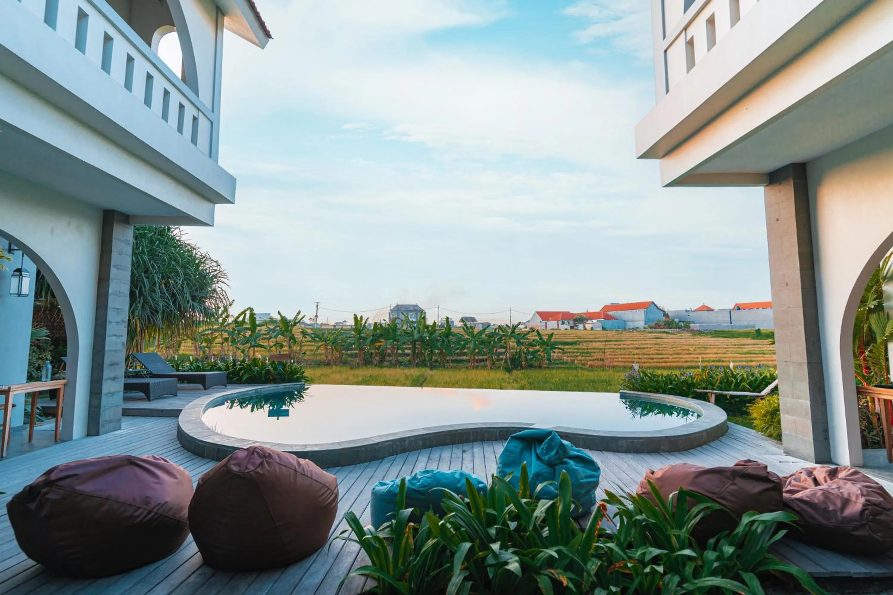 MAHALONA BALI STAY