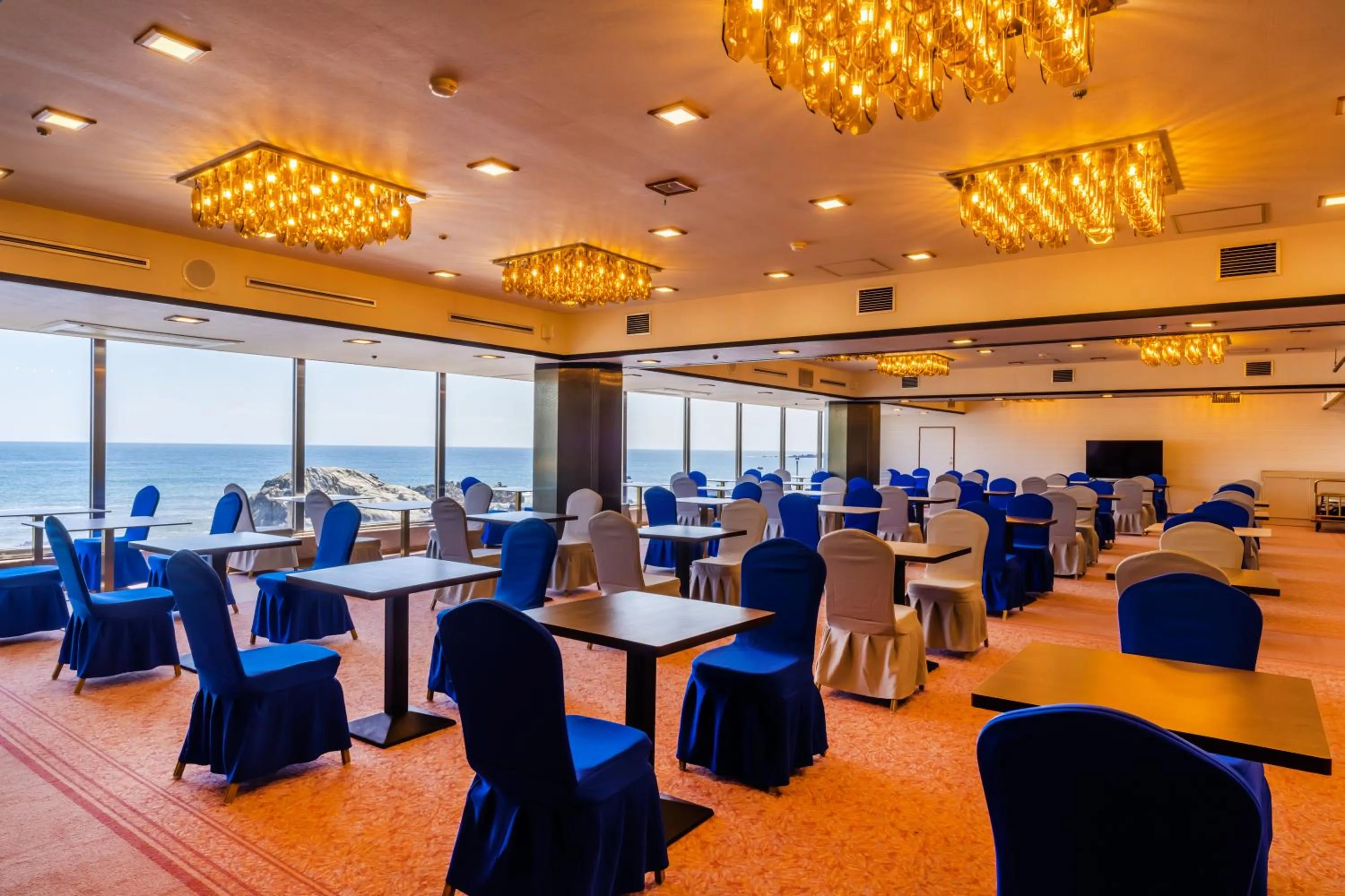 Restaurant/places to eat in 銚子グランドホテル