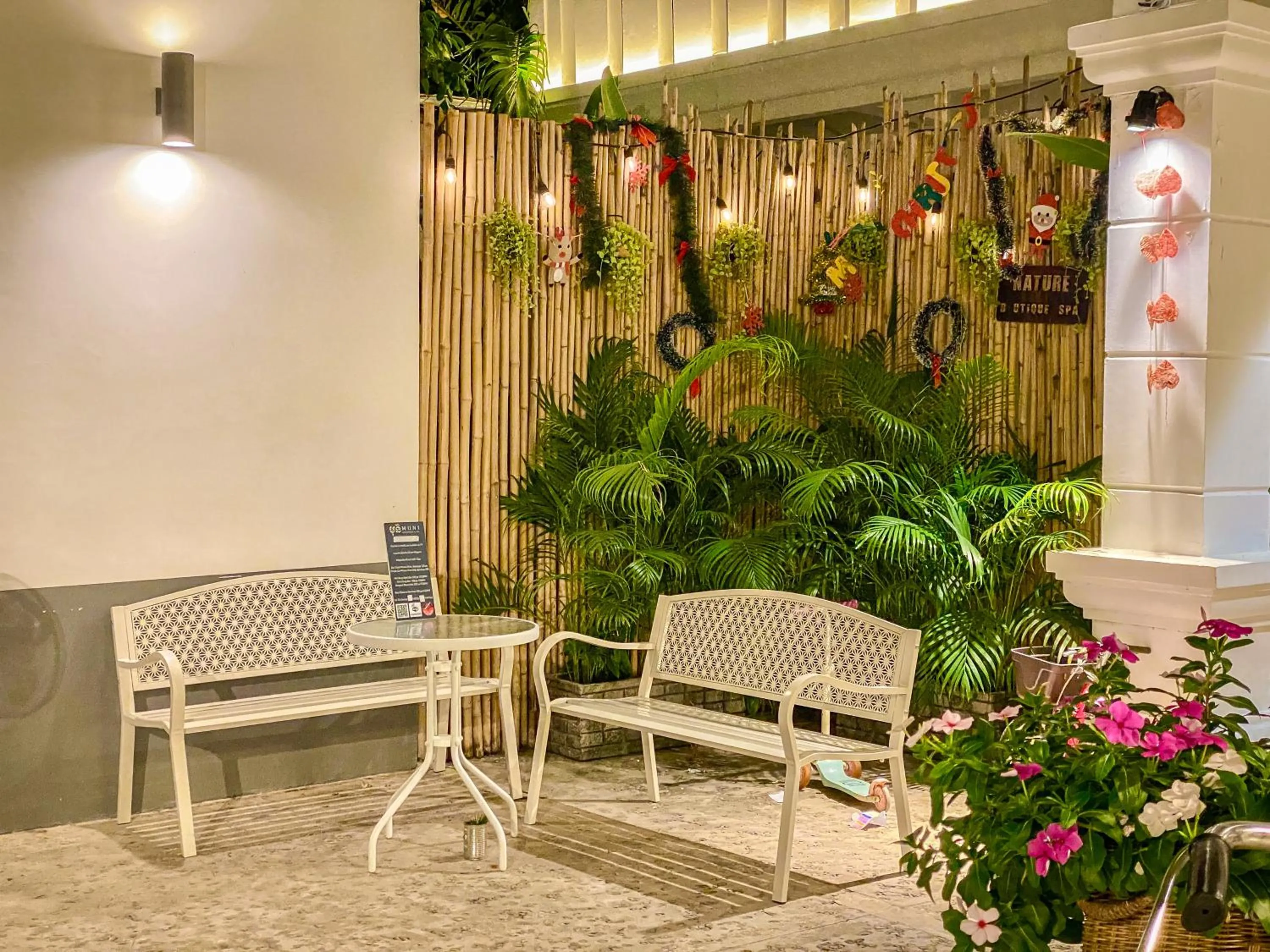 Muni Residence & Spa