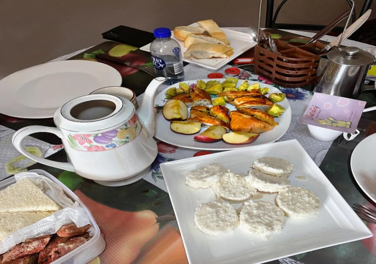 Breakfast in Riambel Paradise Inn Luxury Room