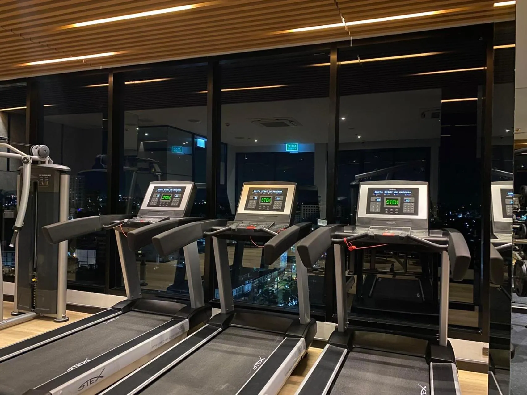 Fitness centre/facilities in Astra Sky River Condo
