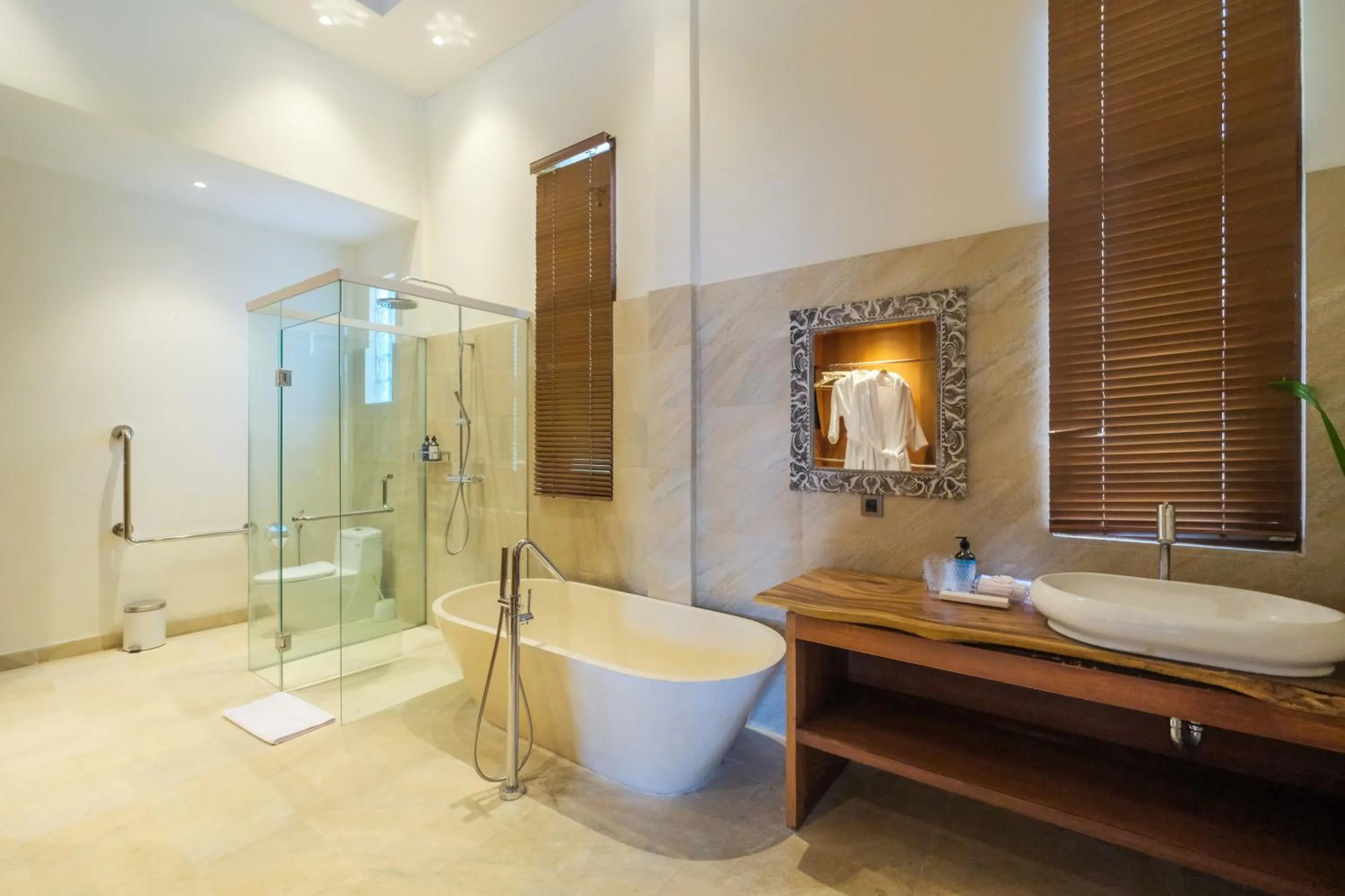 Bathroom in The Lavana Villa Puri Hawila Jimbaran - 5 Bedroom Villa