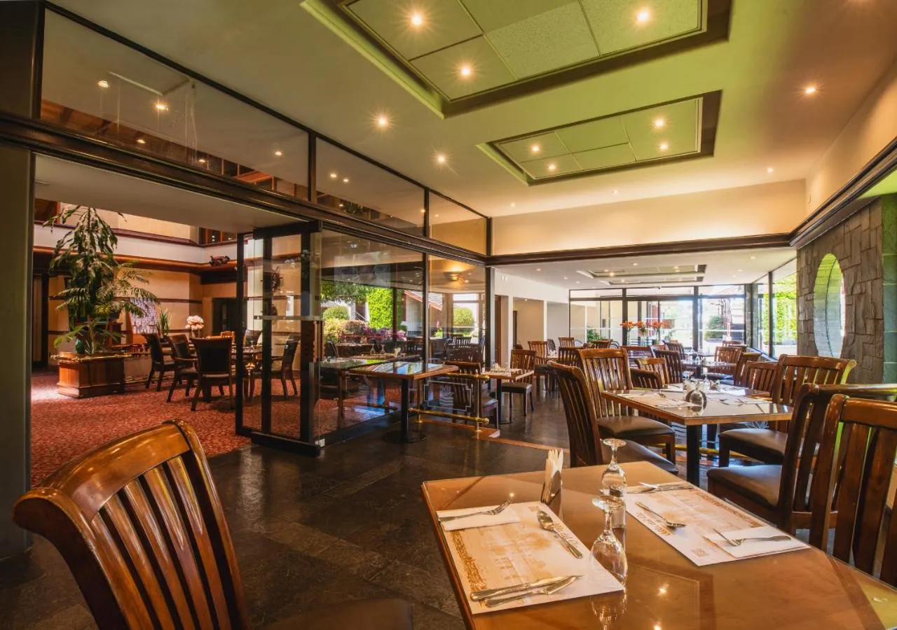 Dining area in Hotel Marina Villa del Rio