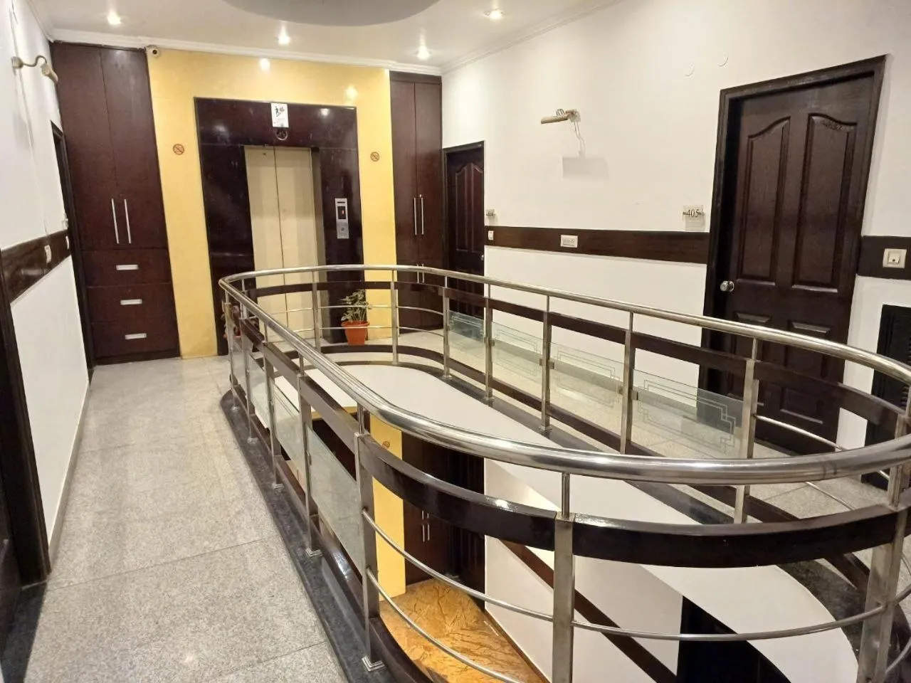 Lobby or reception in Skylark Hotel by Gabrian Hotels