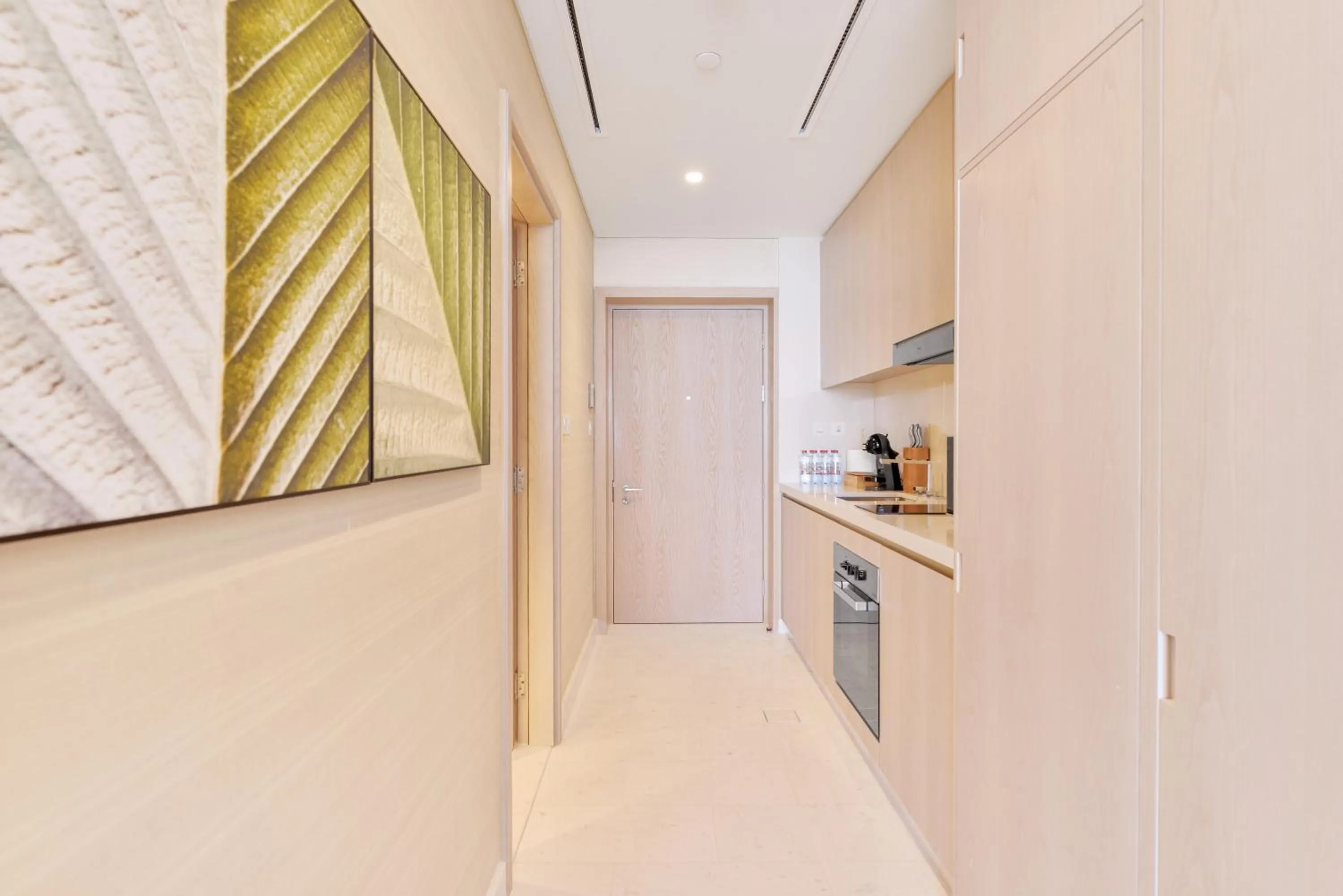 Kitchen or kitchenette in Ultra Luxury Palm Tower with Shared Hotel Facilities