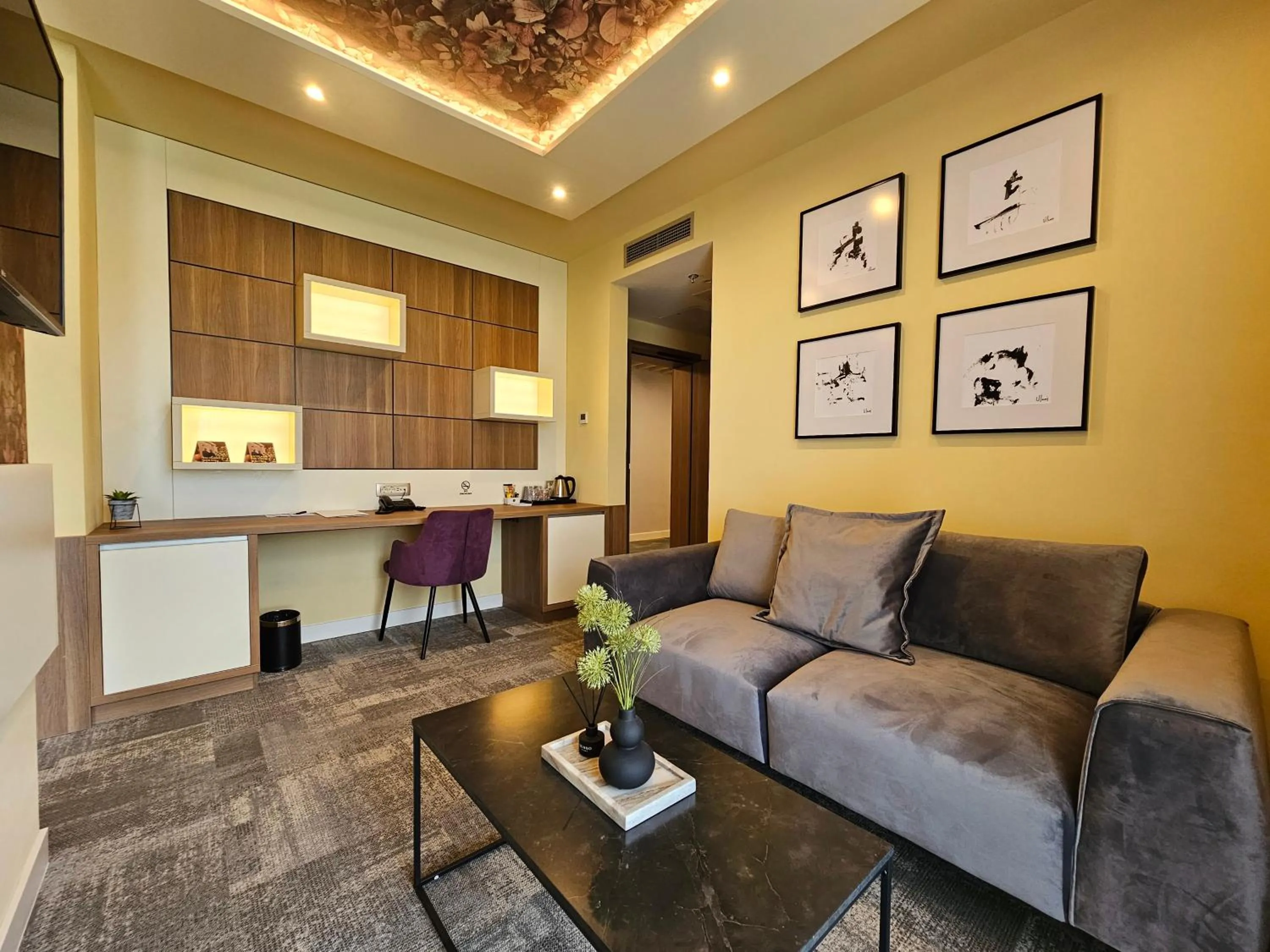 Kitchen or kitchenette in Hotel ETNA