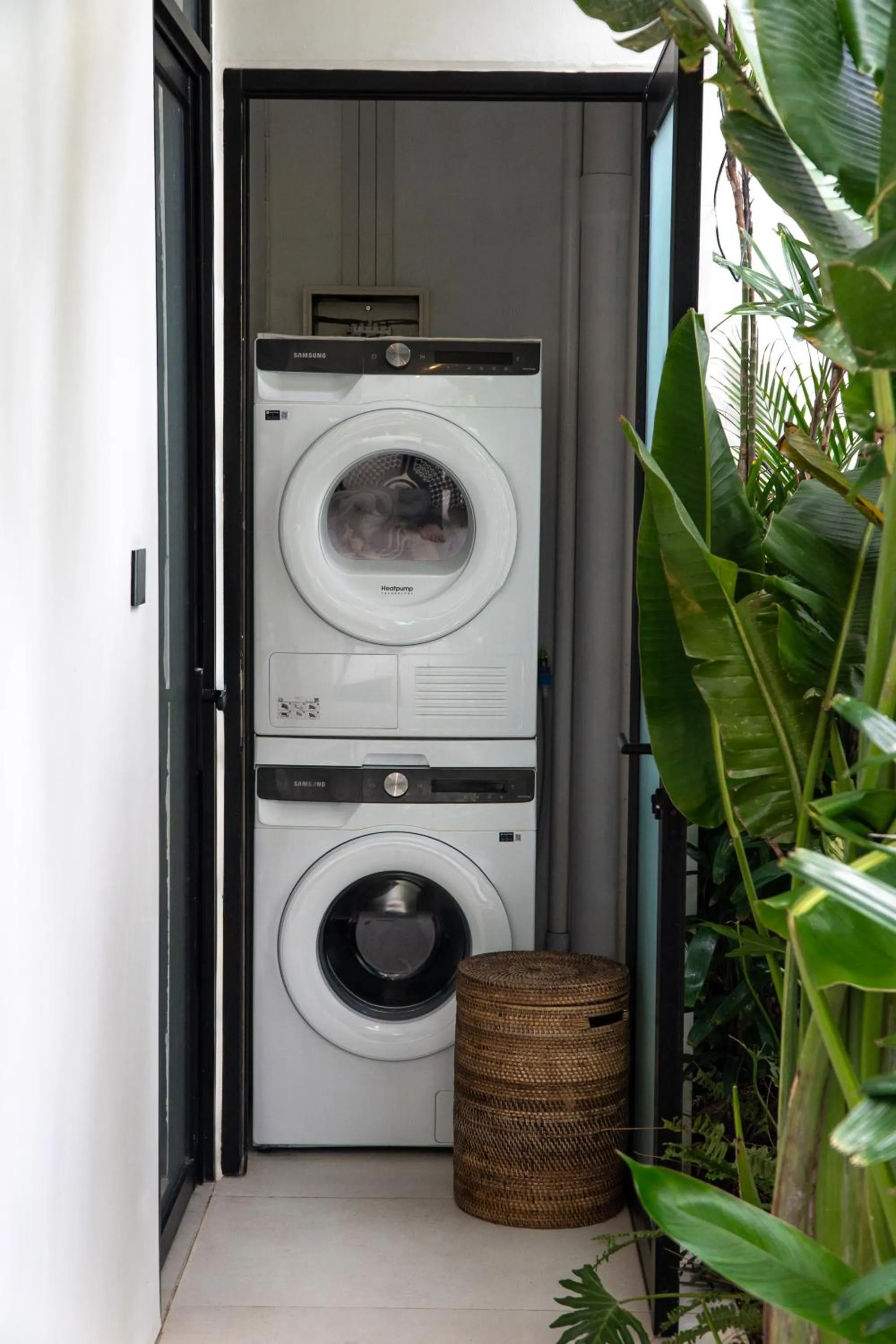washing machine in Baliwood Residence Villas by BREIG