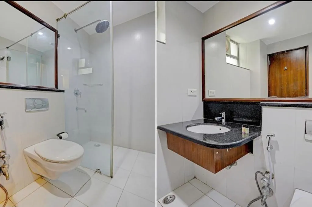 Toilet in AMARA HOTEL