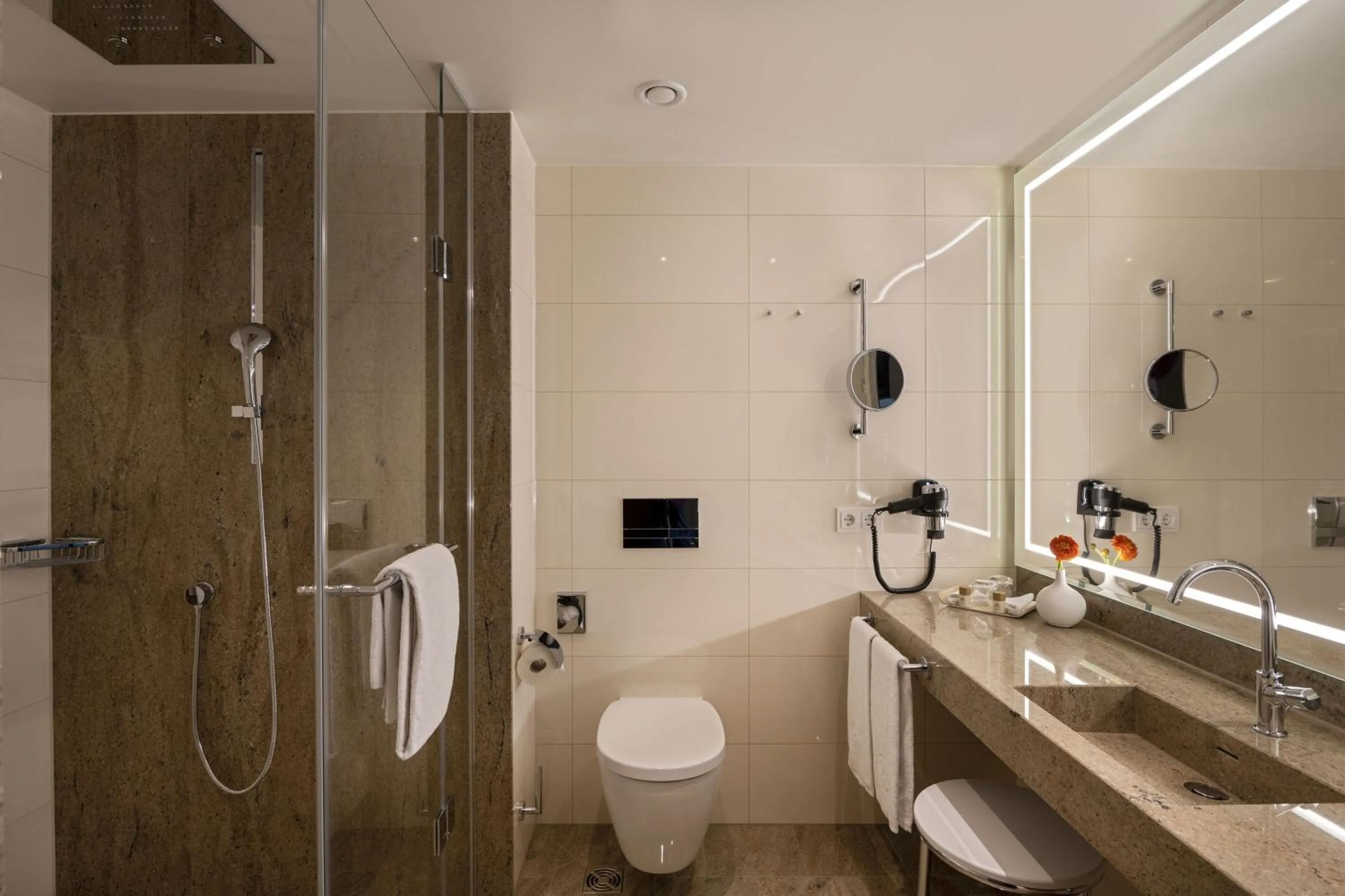 Bathroom in Maritim Hotel Ingolstadt