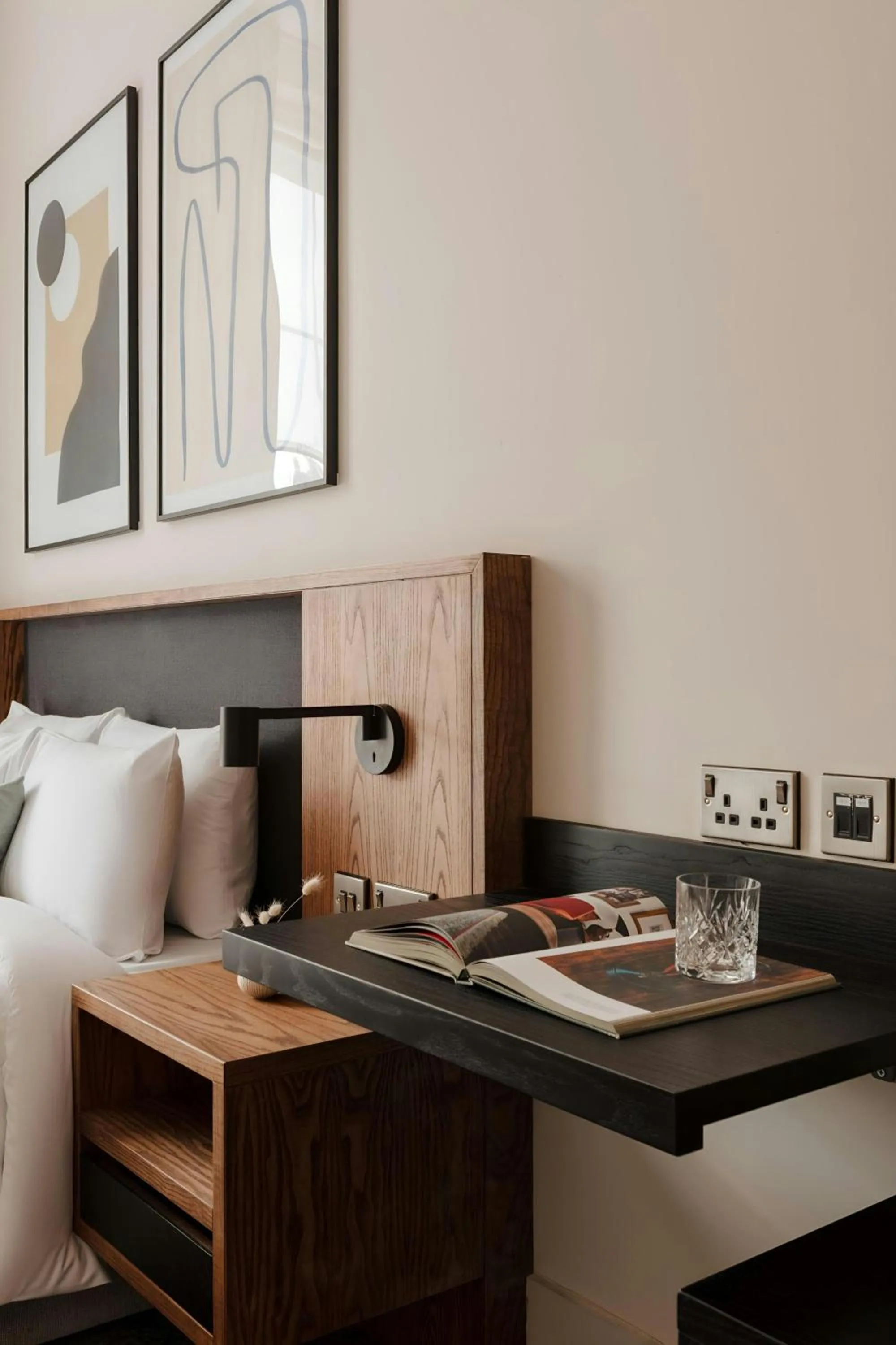 Bedroom, Bed in The Earl Hotel Leeson Street, Sonder by Marriott Bonvoy