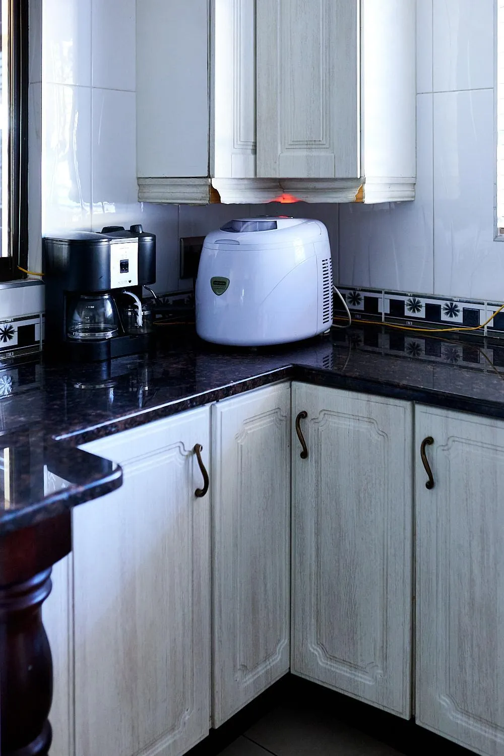 Coffee/tea facilities in Airport Royal Guest House