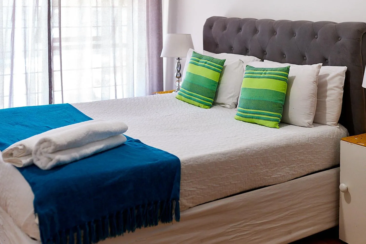 Bed in Airport Royal Guest House