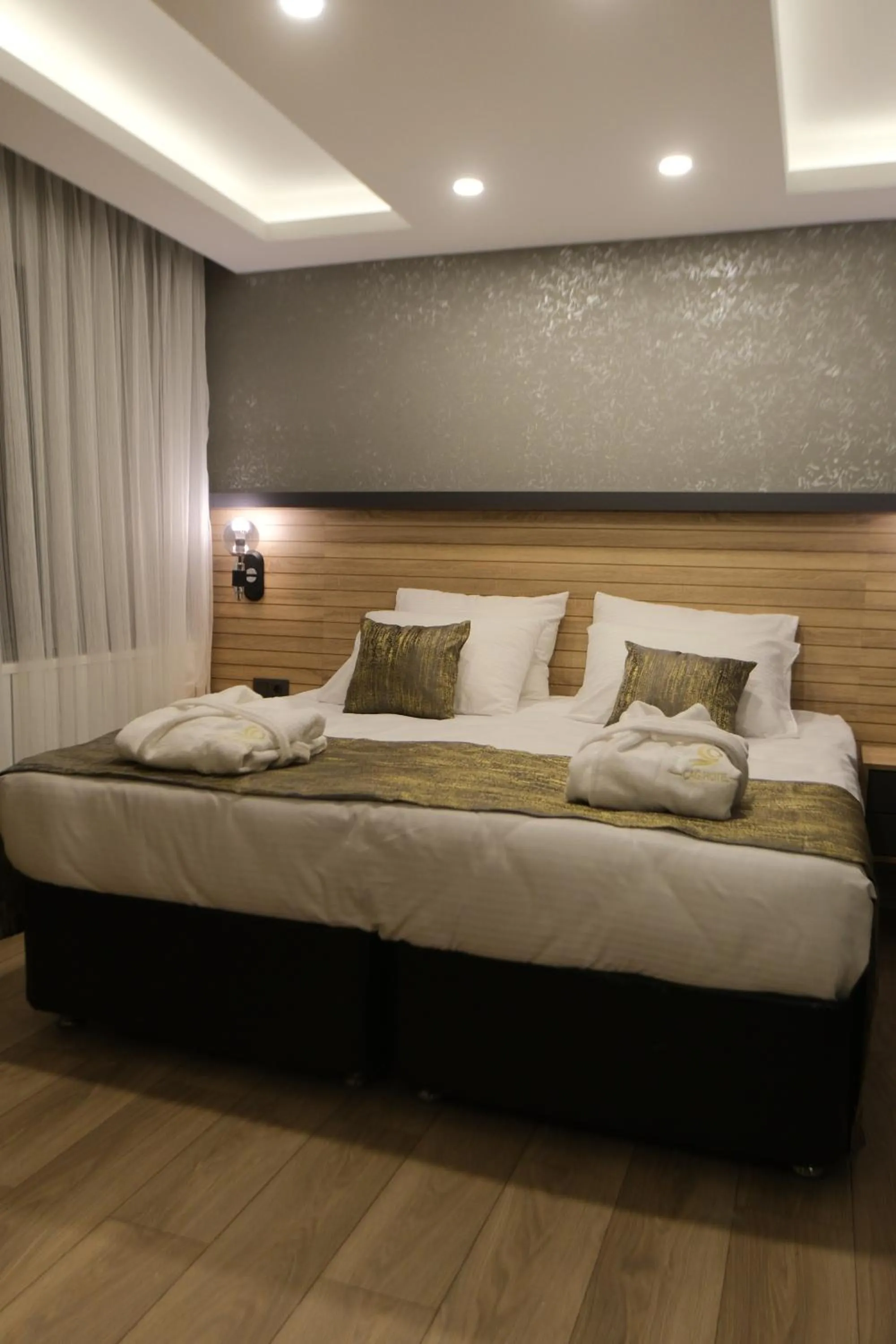 Bed in ÇAĞ OTEL
