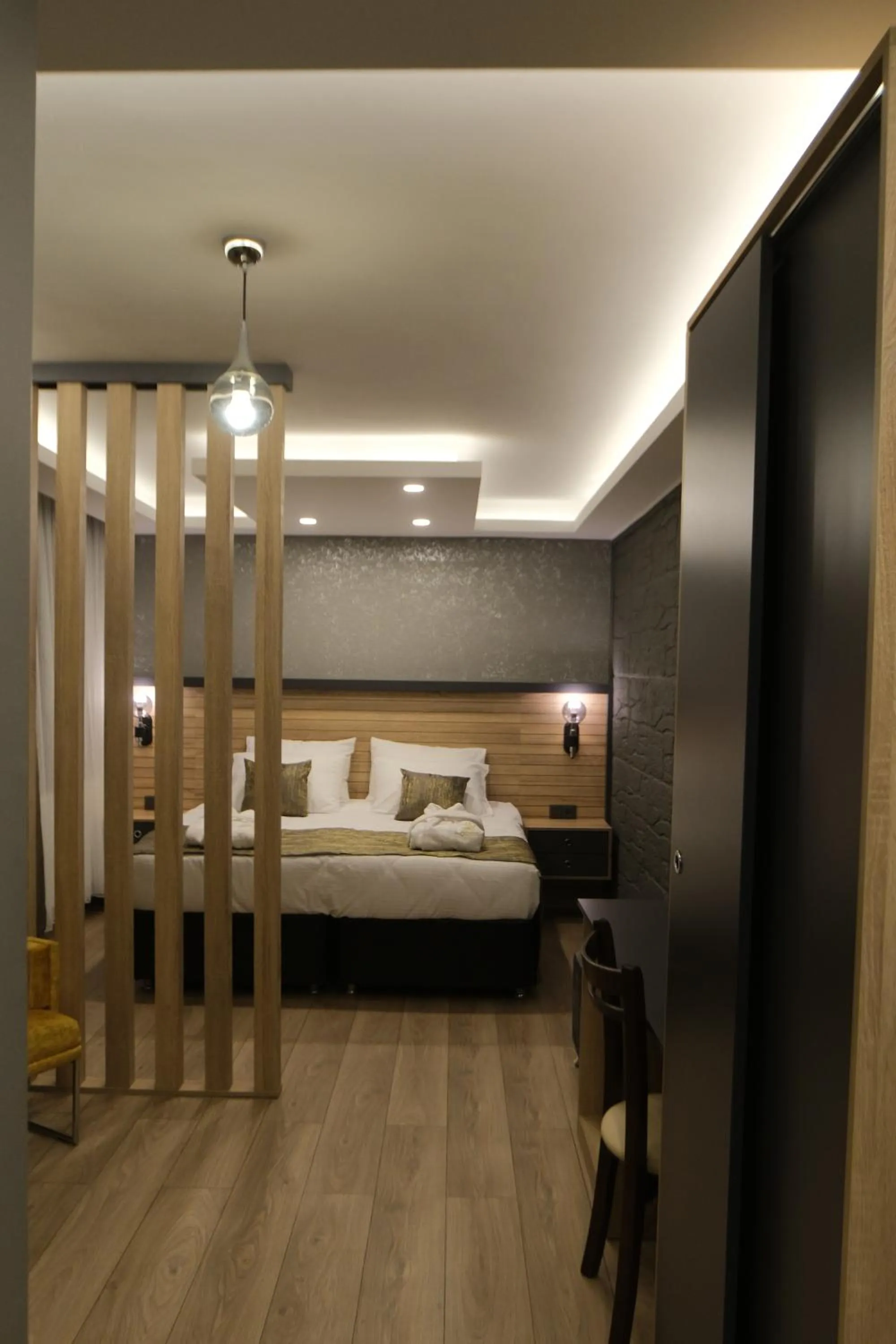 Bedroom in ÇAĞ OTEL