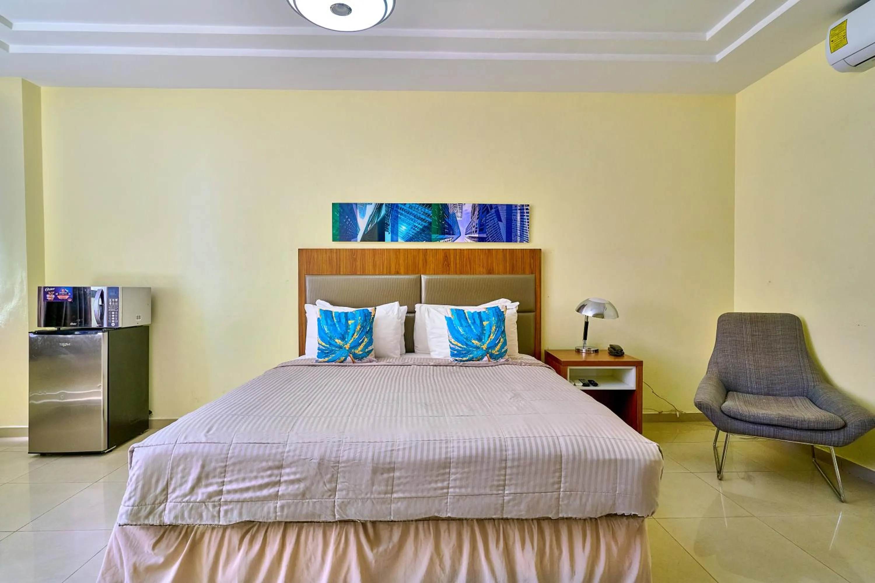 Bed in Hotel Libertad at historic main street