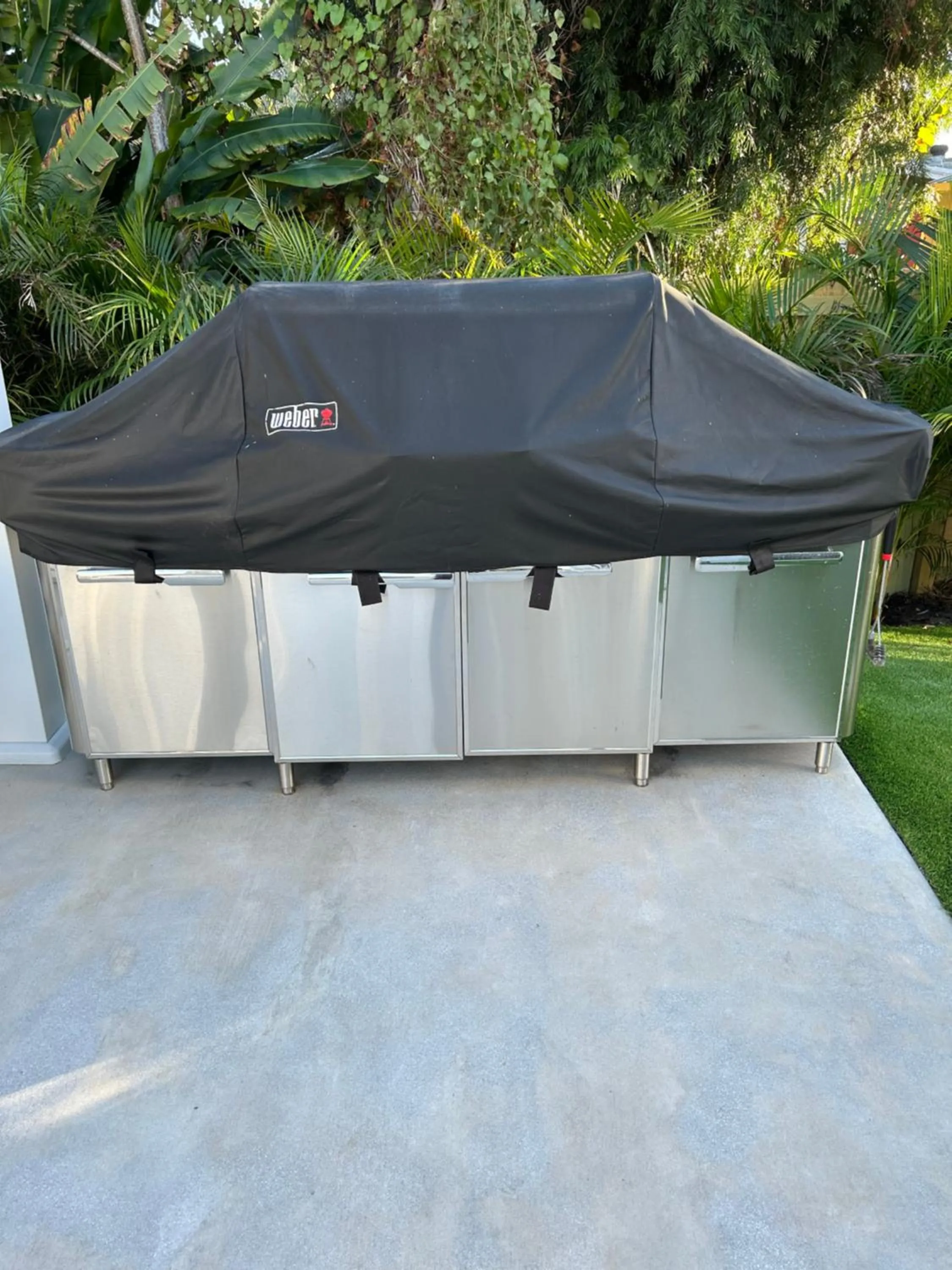 Men only clothing option guesthouse near Wilton Manors