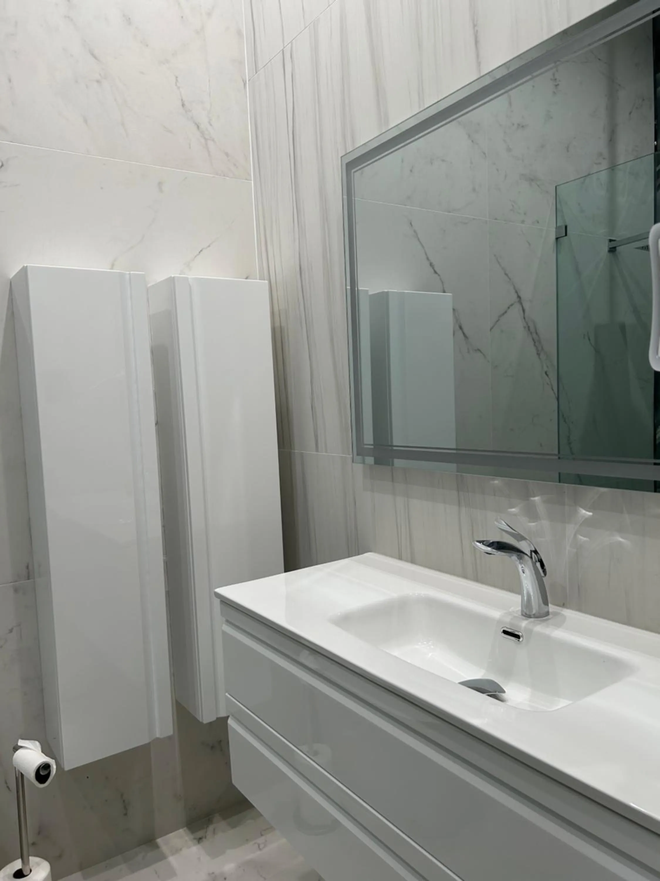 Men only clothing option guesthouse near Wilton Manors