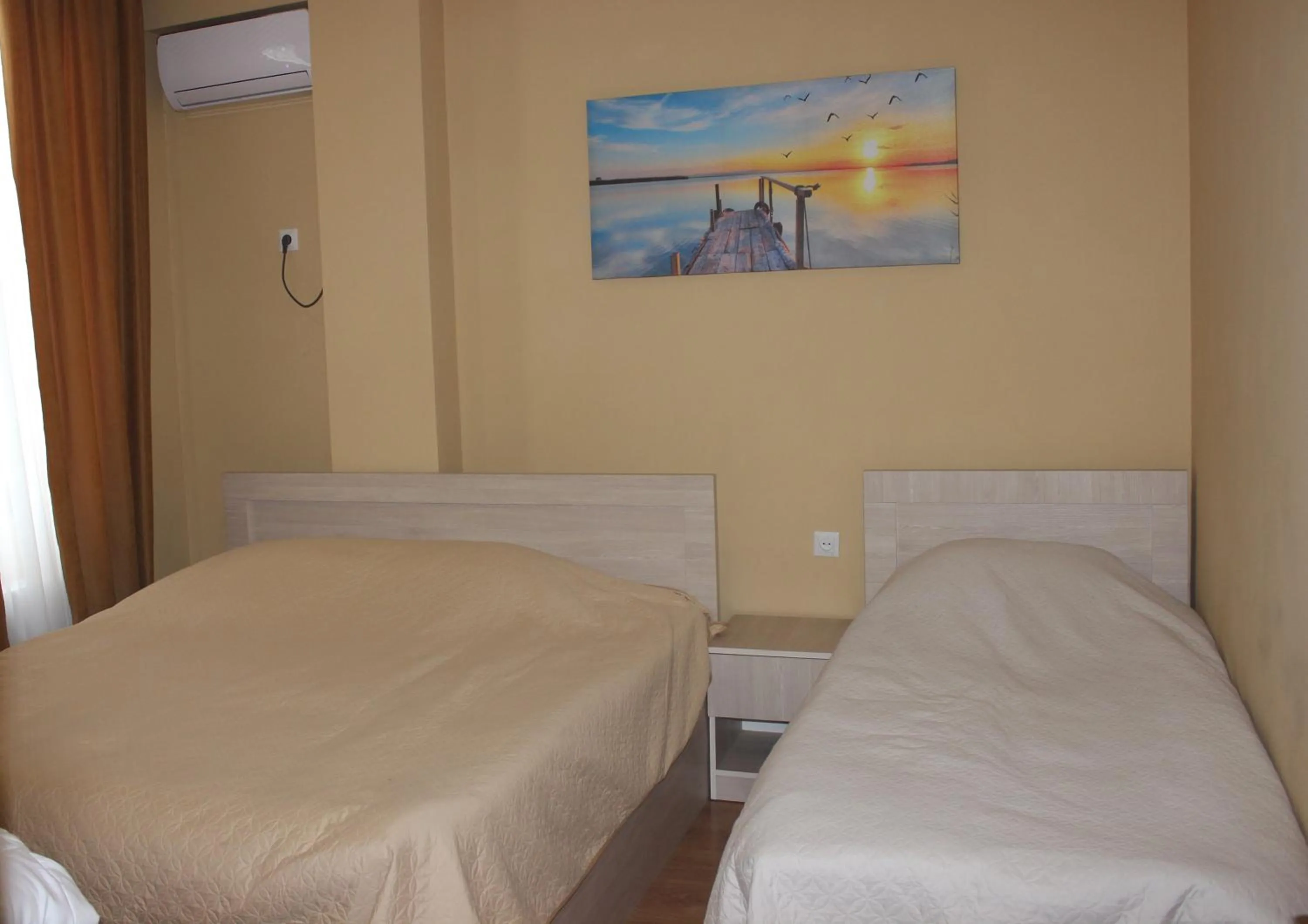 Photo of the whole room in Hotel Nikea