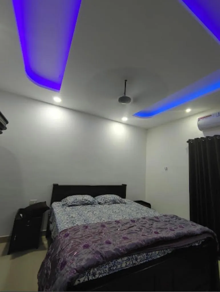 Bed in Rain Homestay