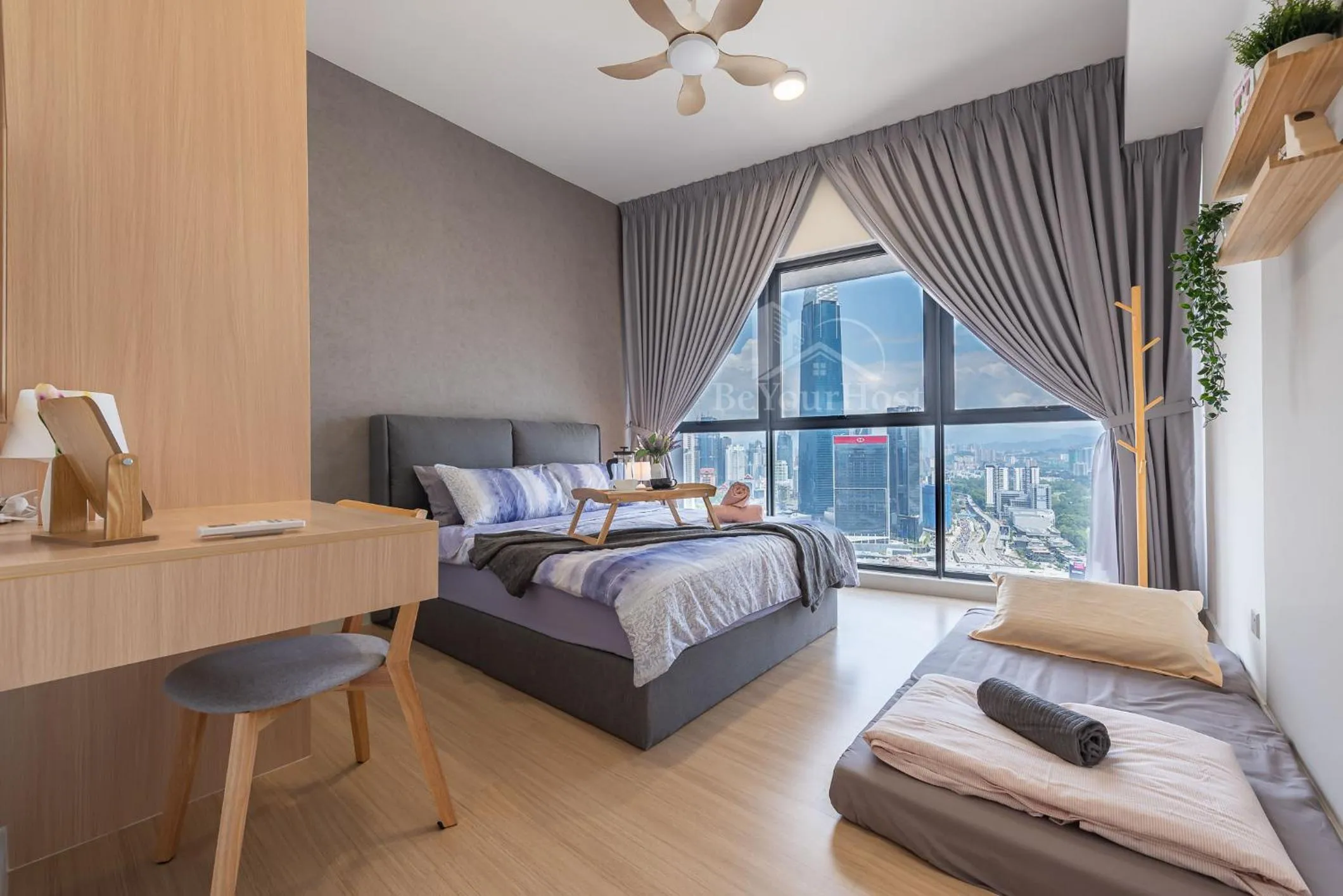 Photo of the whole room, Bed in Continew Residences Kuala Lumpur