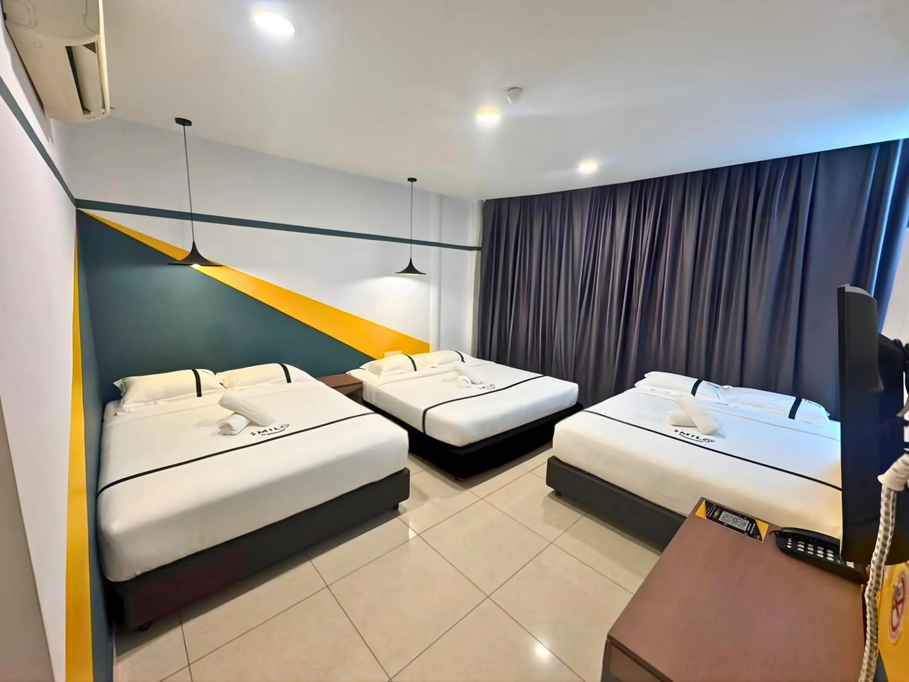 Bedroom, Bed in Smile Hotel Klang Bukit Tinggi