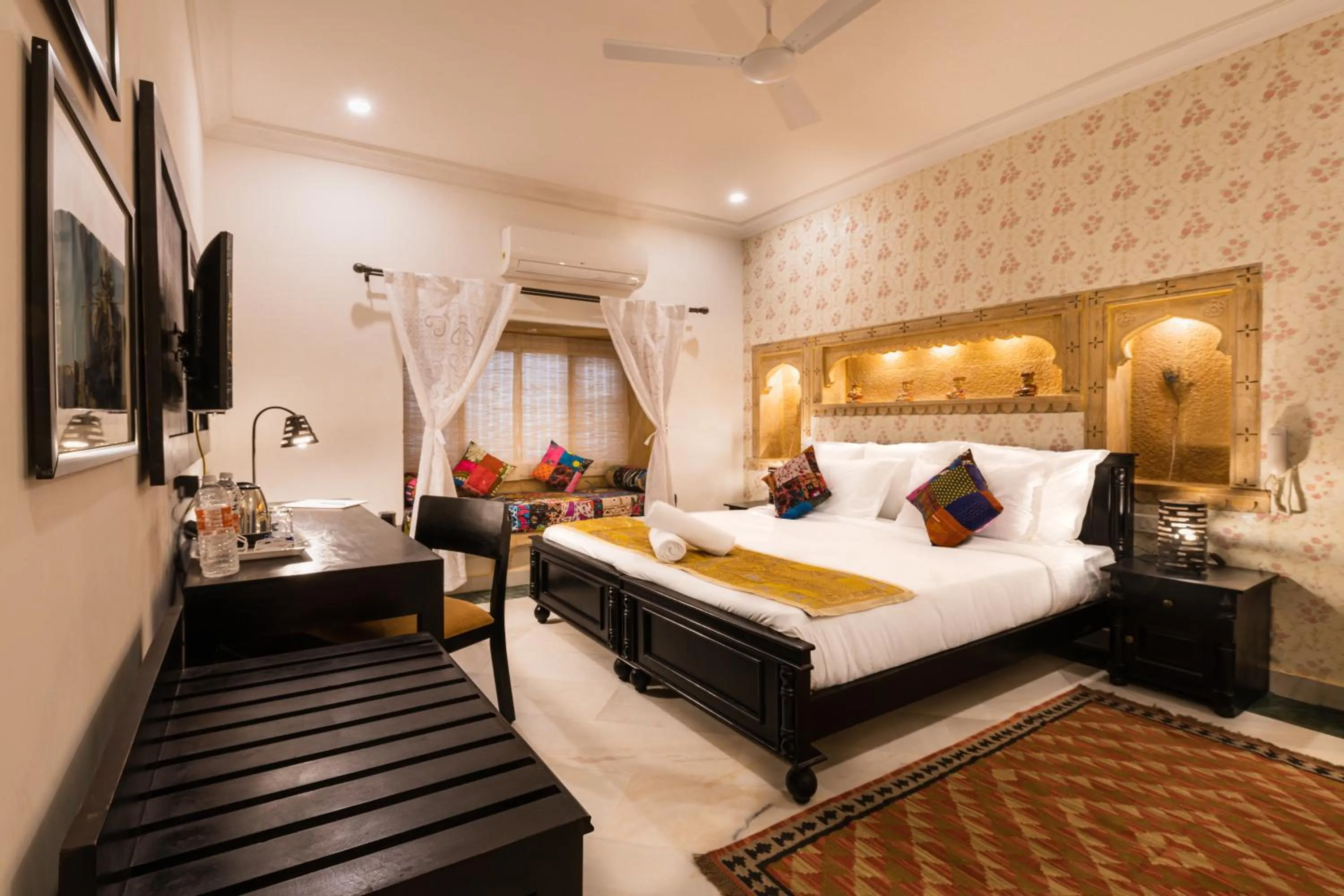 Photo of the whole room, Bed in Hotel Meri Haveli