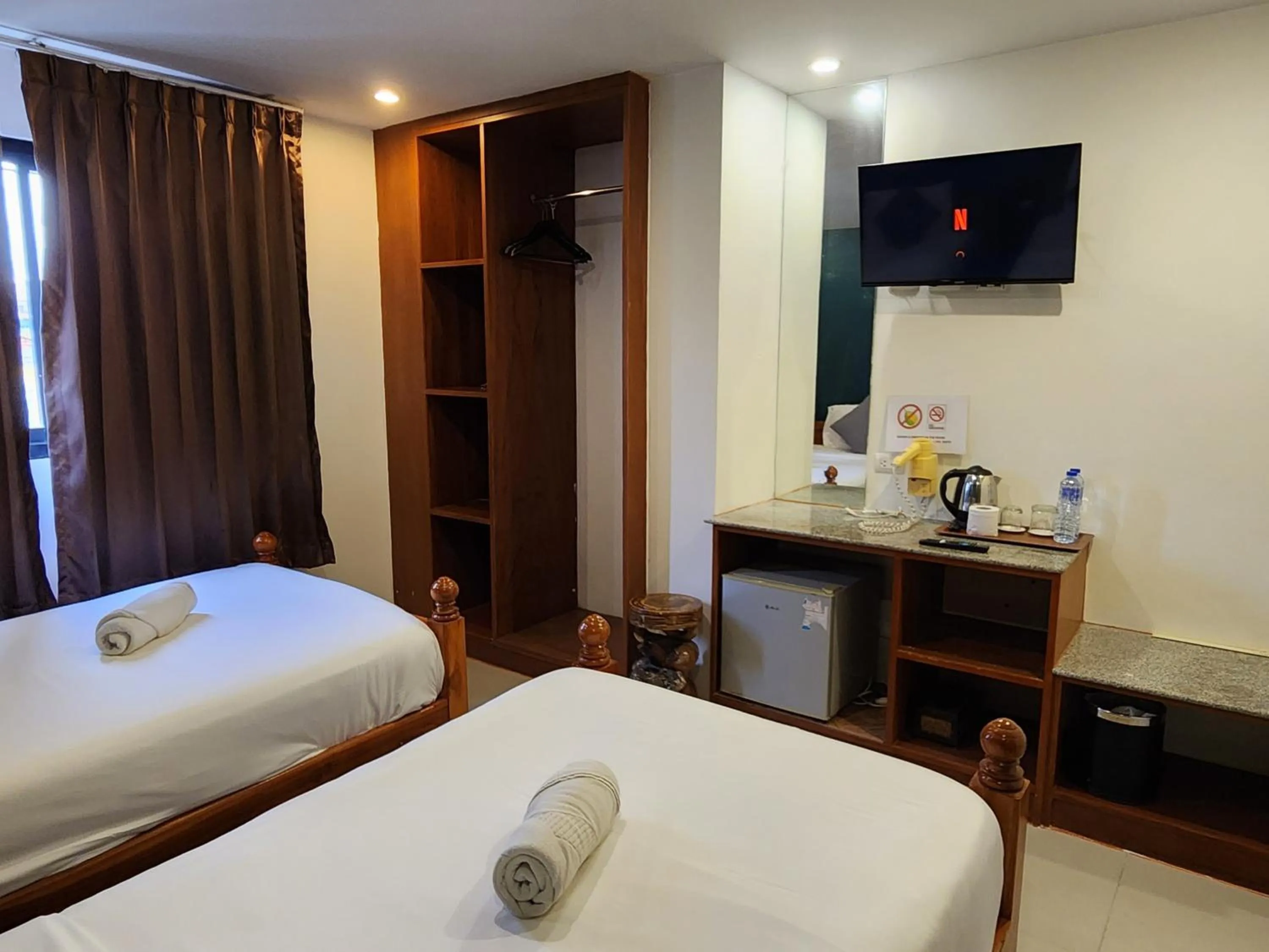 Bed in Patong Dynasty Royal Hotel