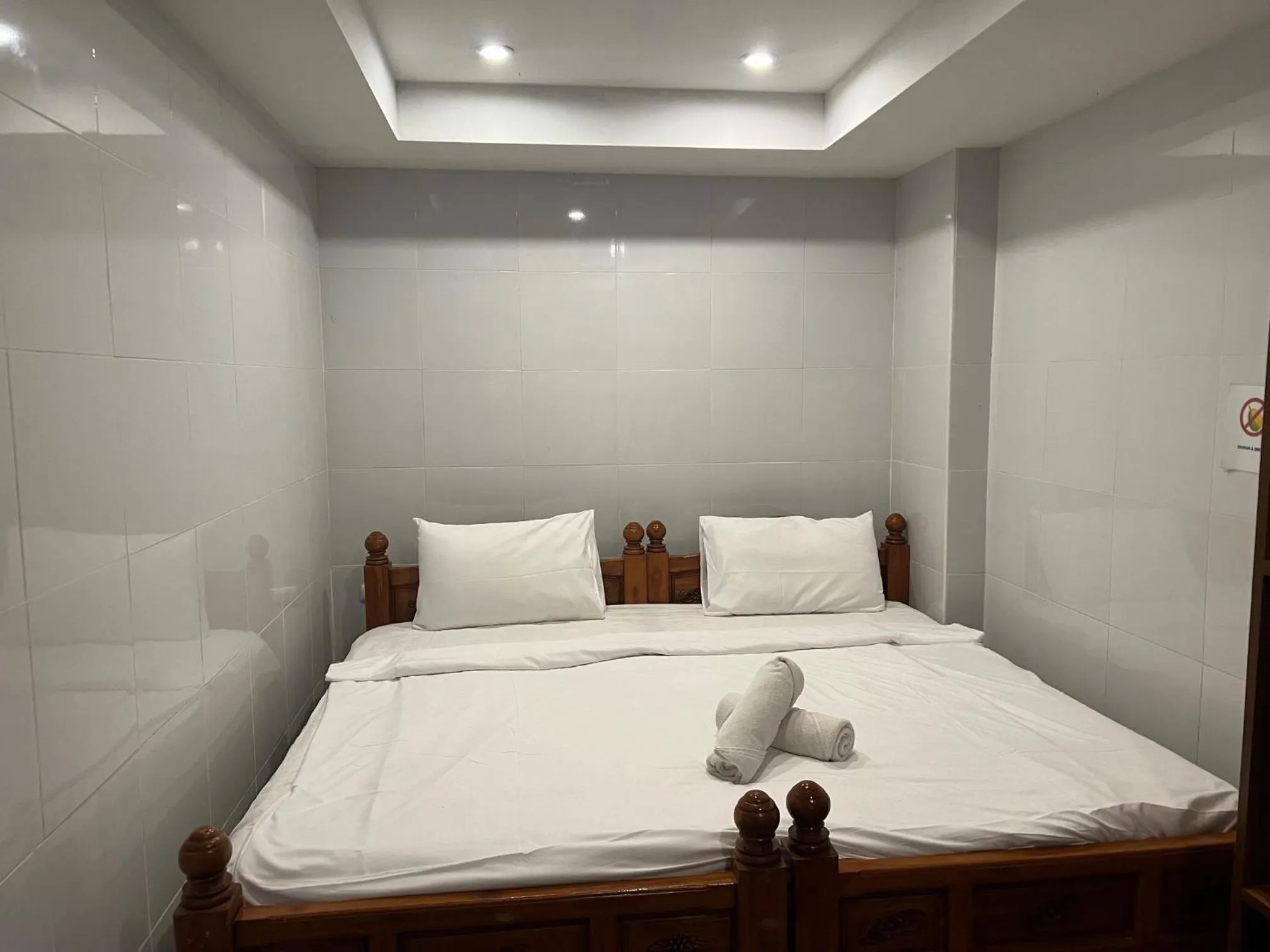 Bed in Patong Dynasty Royal Hotel
