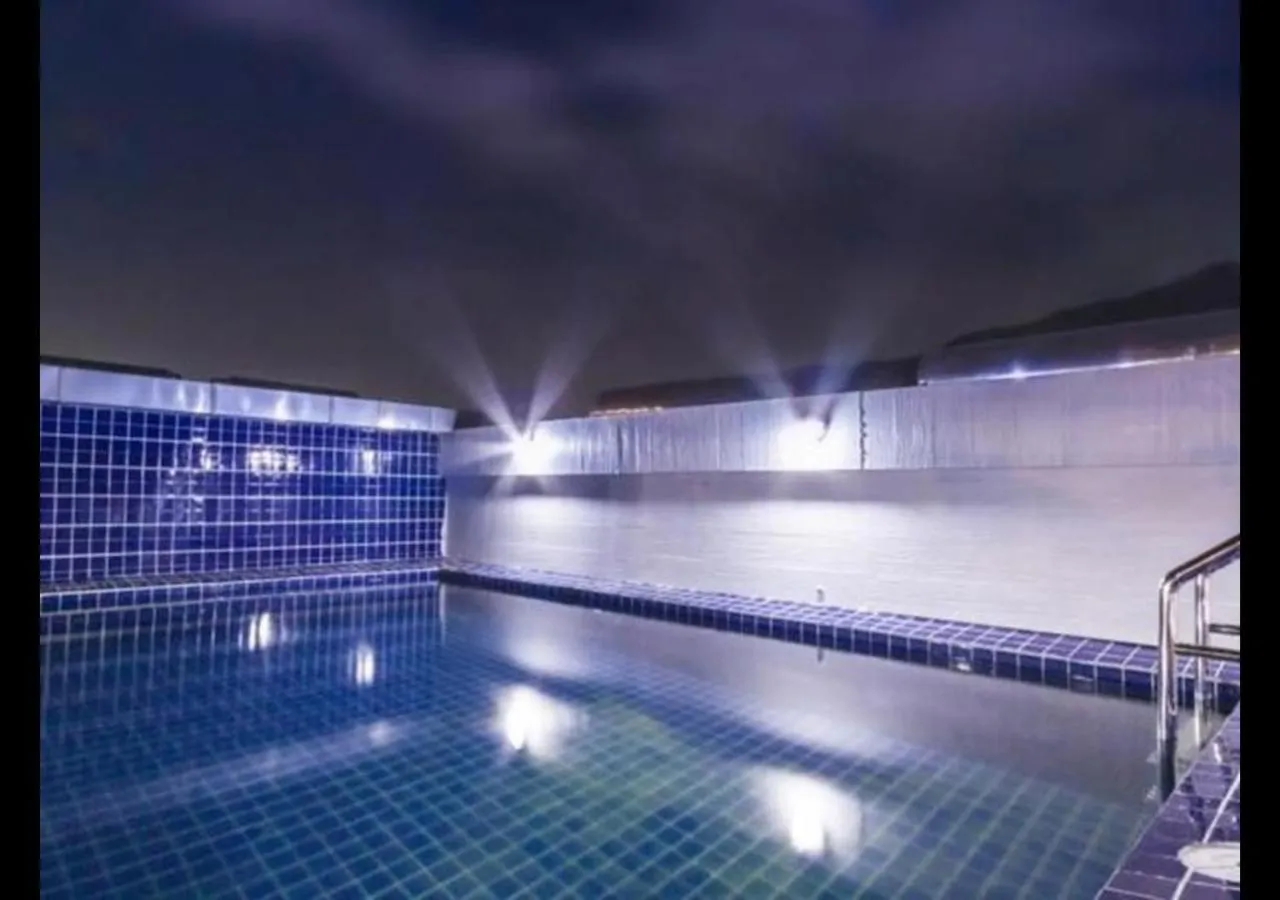 Night in Patong Dynasty Royal Hotel