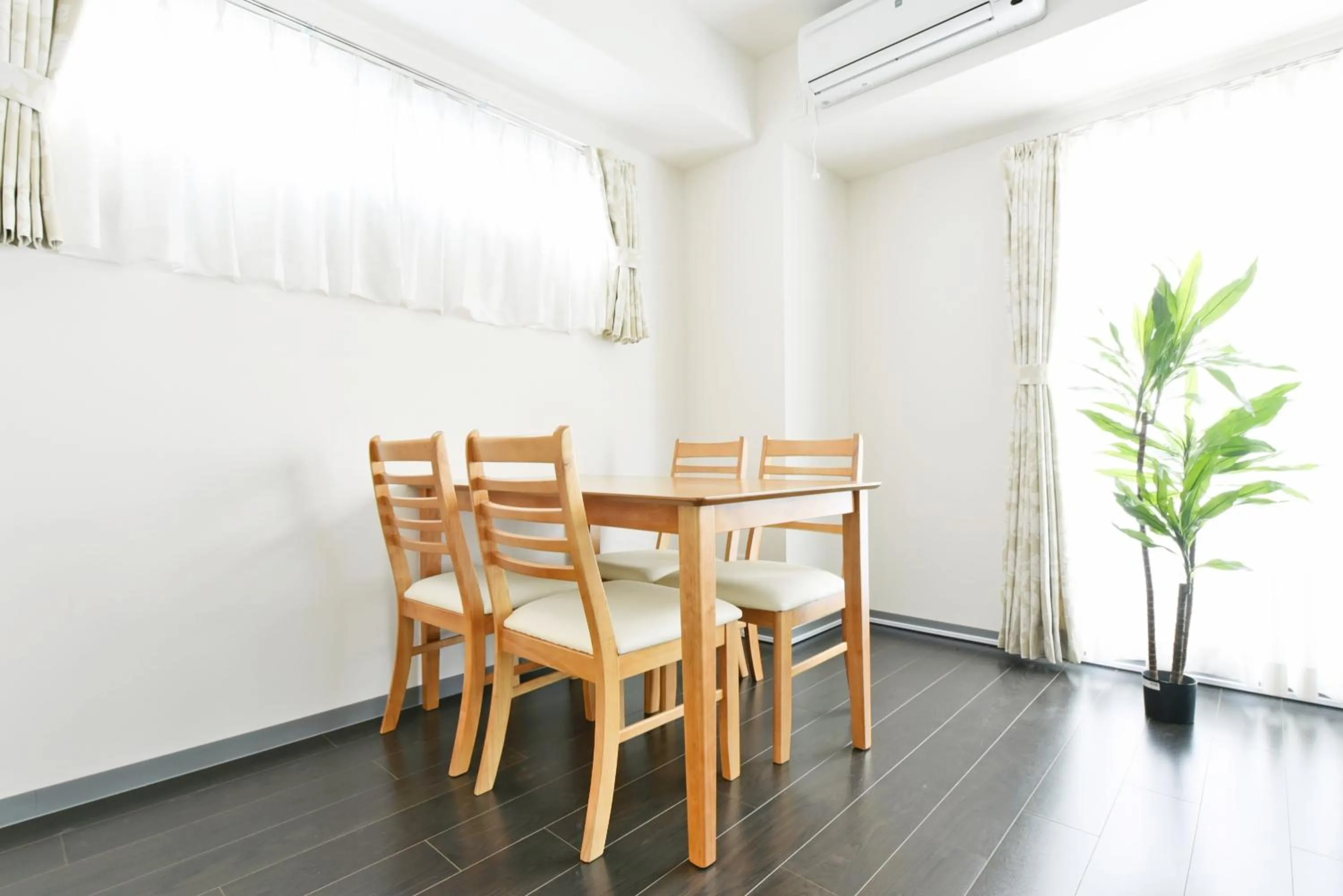 Dining area in Sun Court Hondori Garden Hills