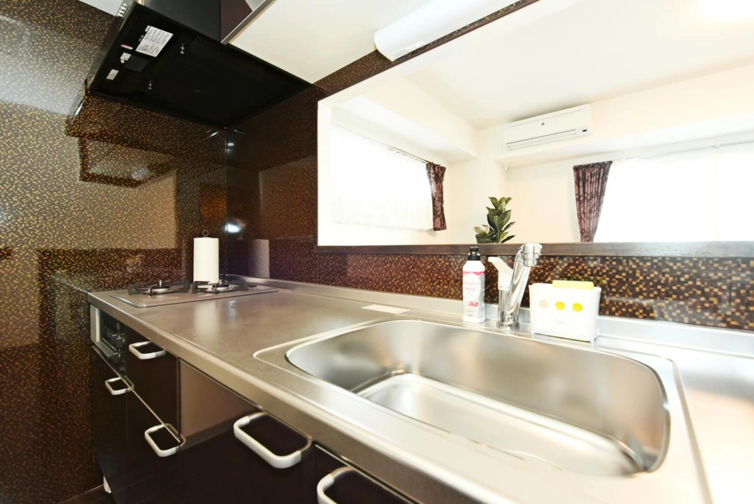 Kitchen or kitchenette in Sun Court Hondori Garden Hills