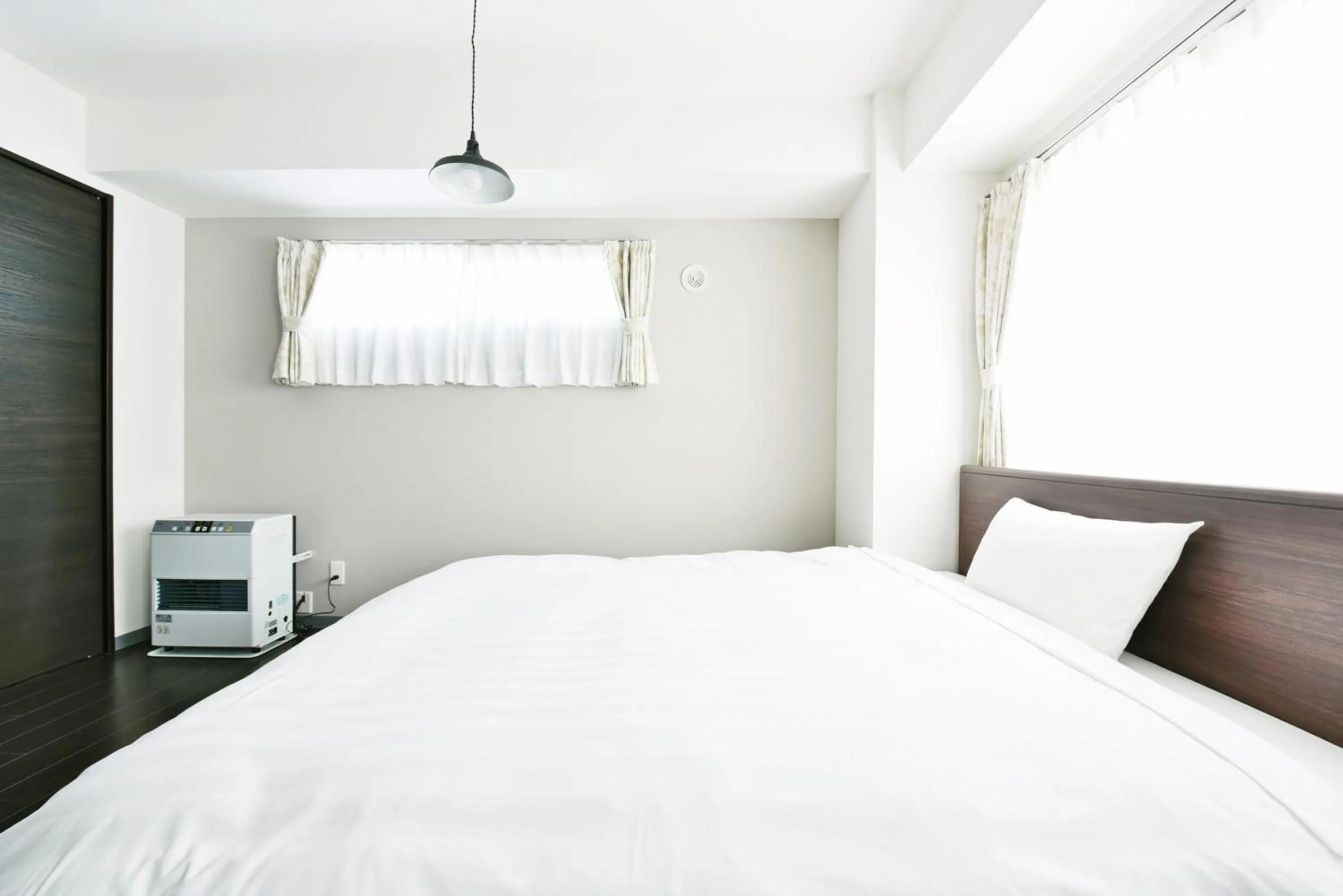 Bed in Sun Court Hondori Garden Hills