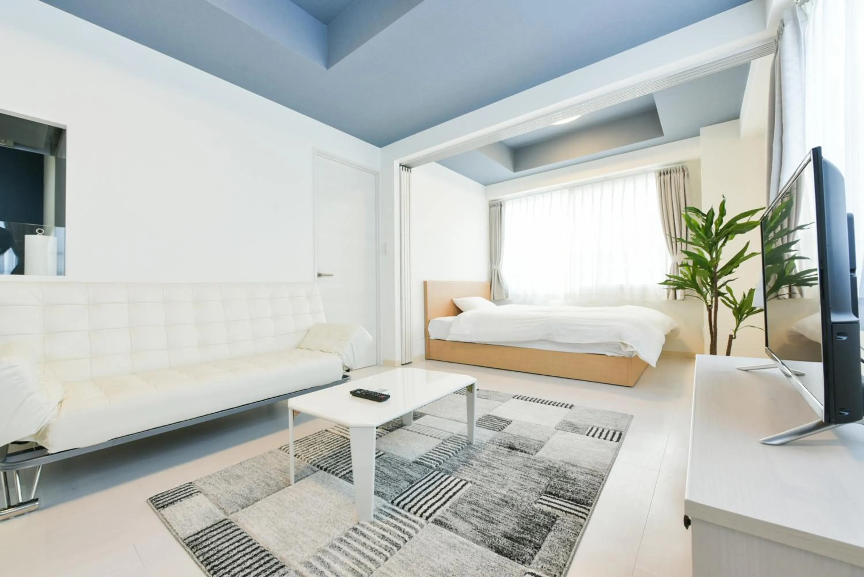 Bed in Hills Garden Hondori