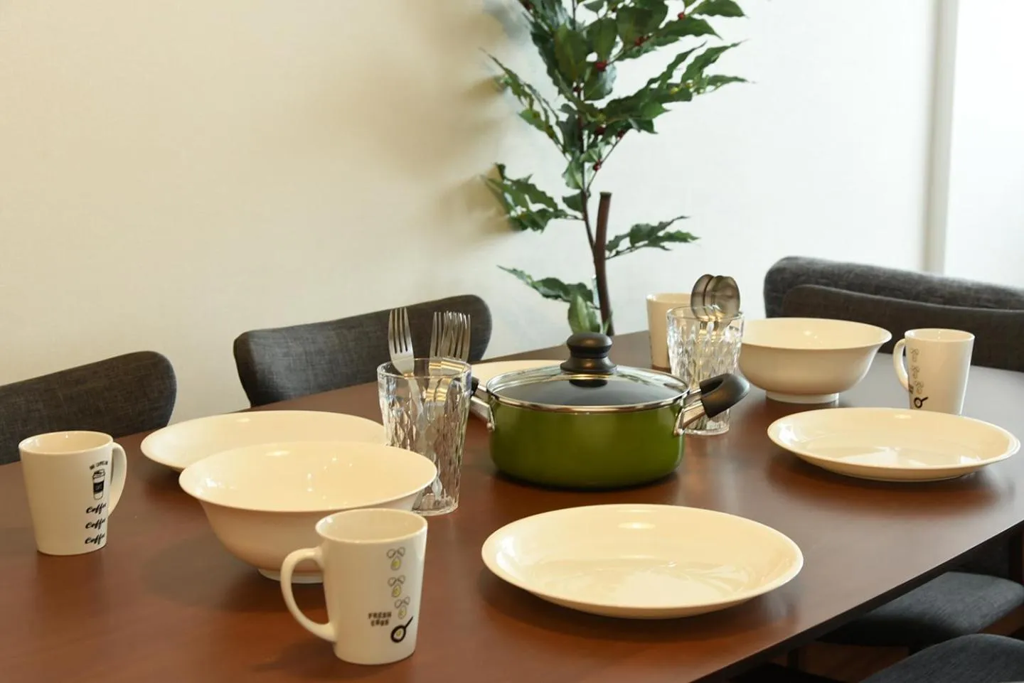 Dining area in Hills Garden Hondori