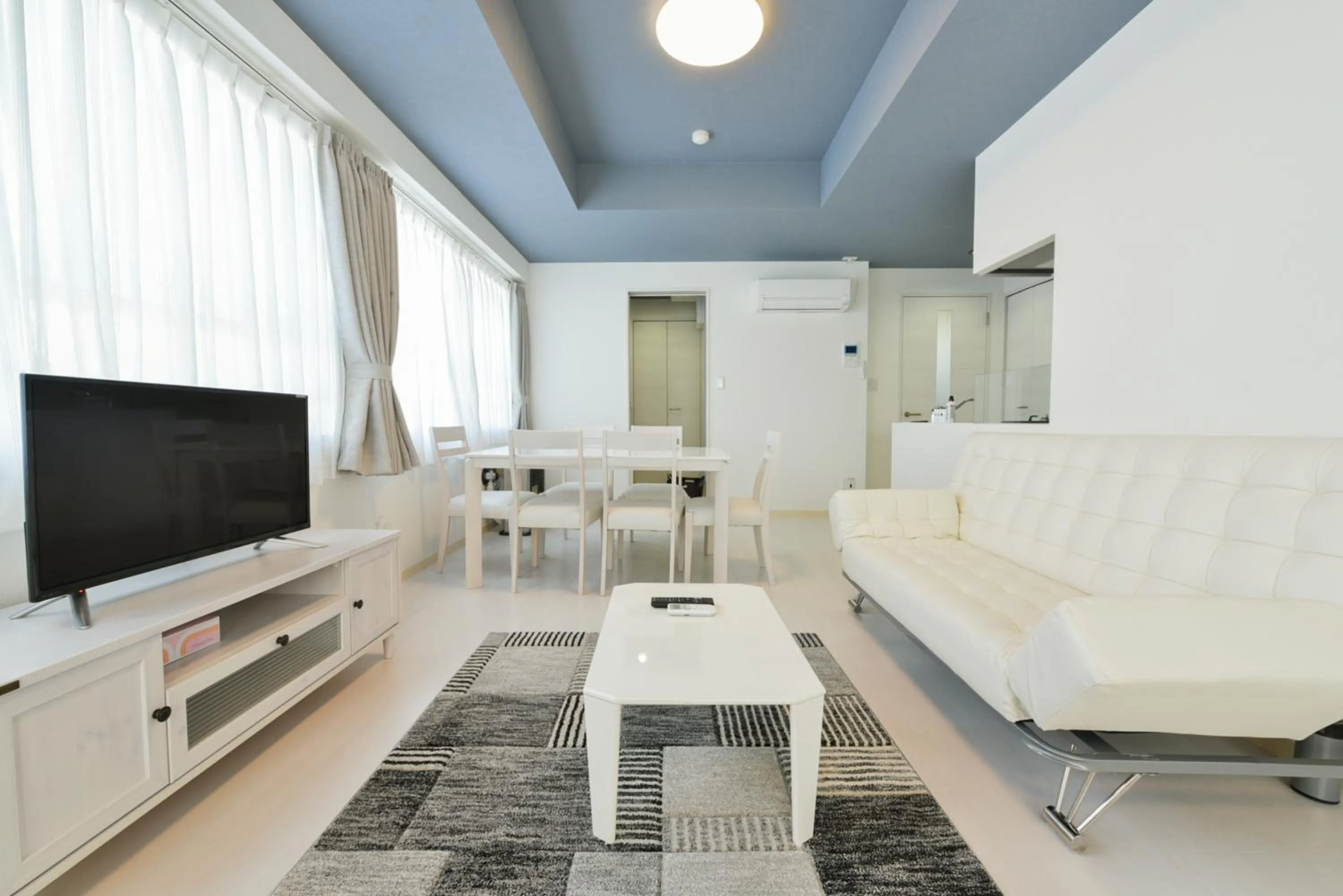 TV and multimedia in Hills Garden Hondori