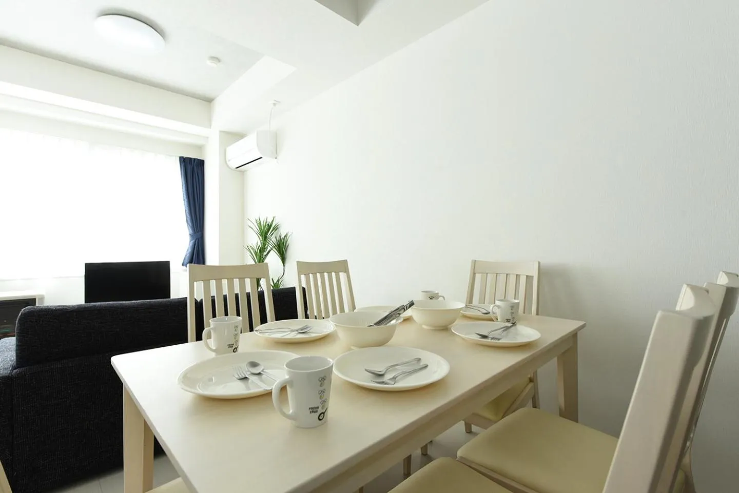Dining area in Hills Garden Hondori