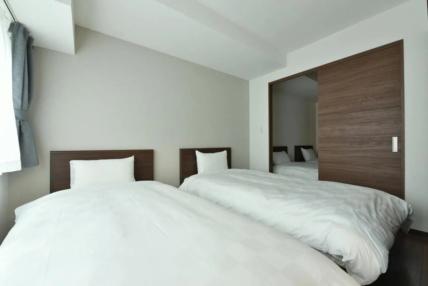 Bed in Hills Garden Hondori