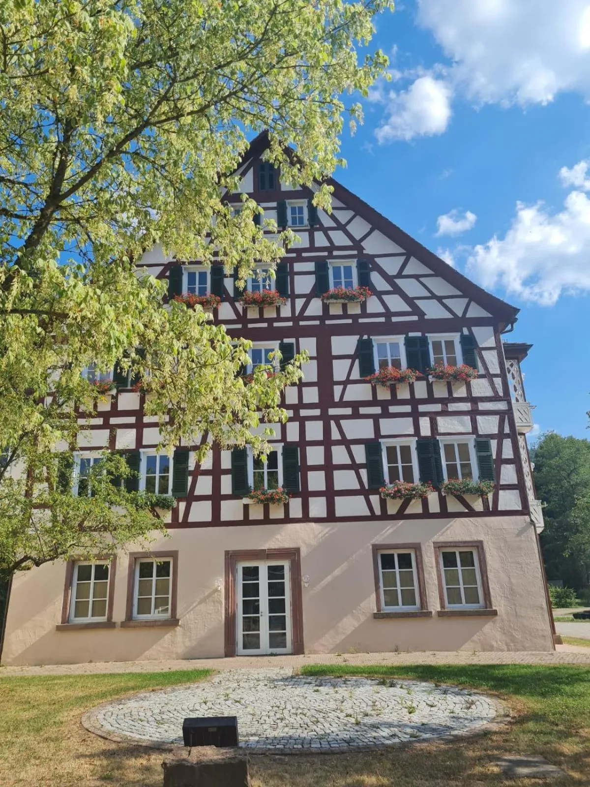 Property building in OSCARS Hotel 1415