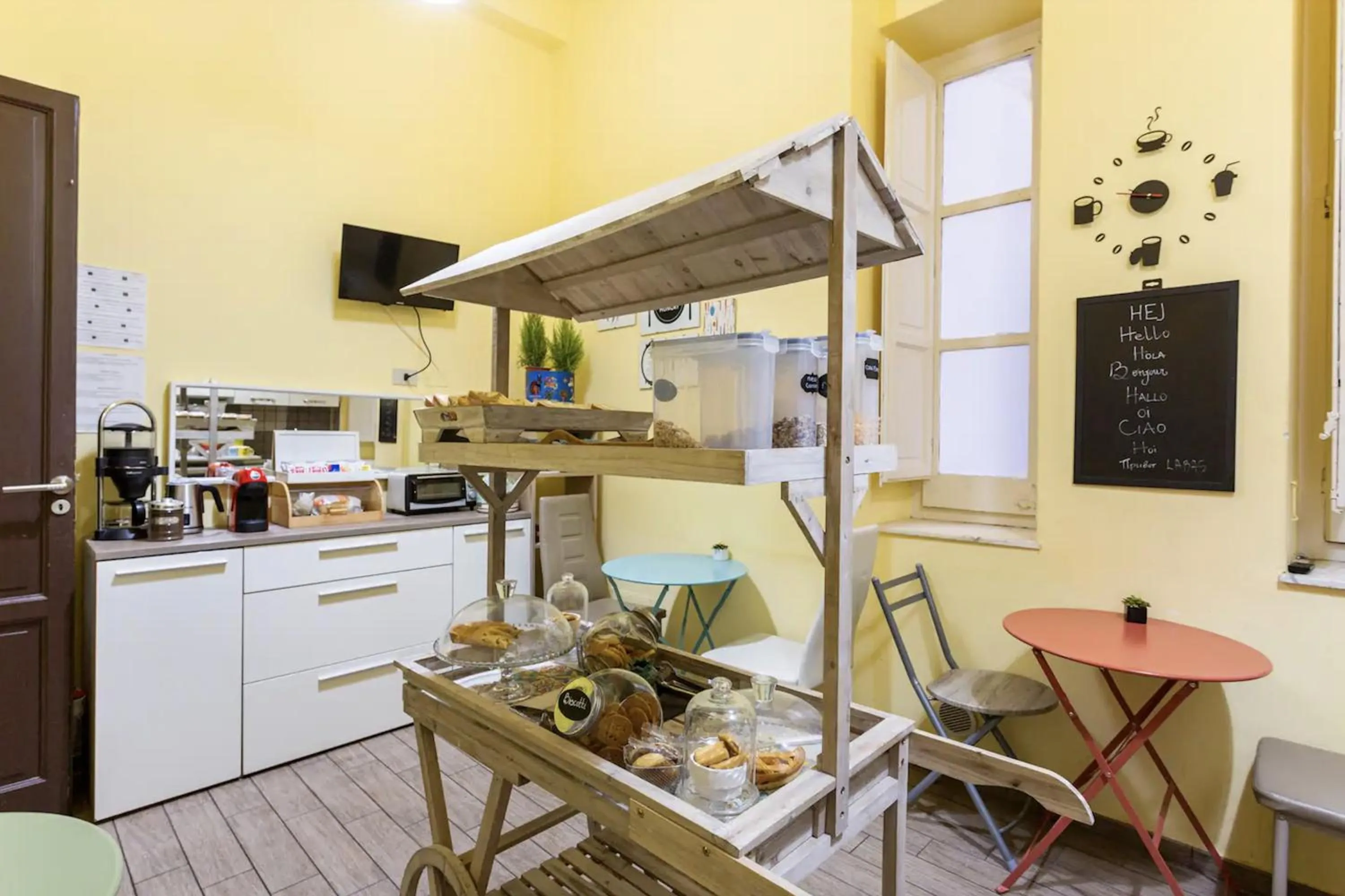 Breakfast in Bohème B&B