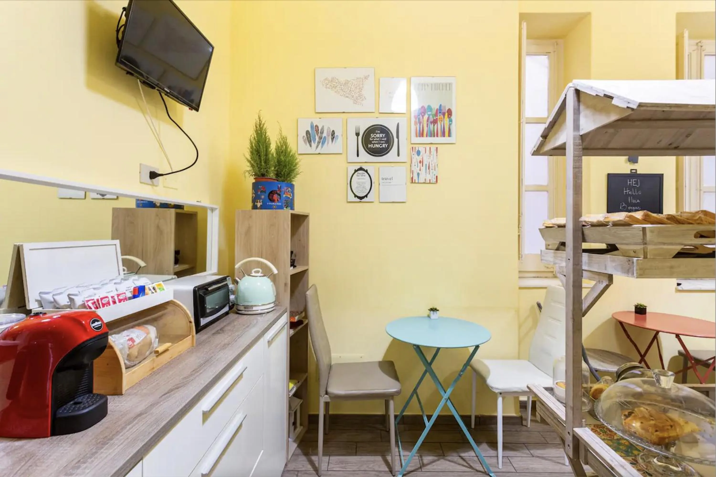 Breakfast in Bohème B&B