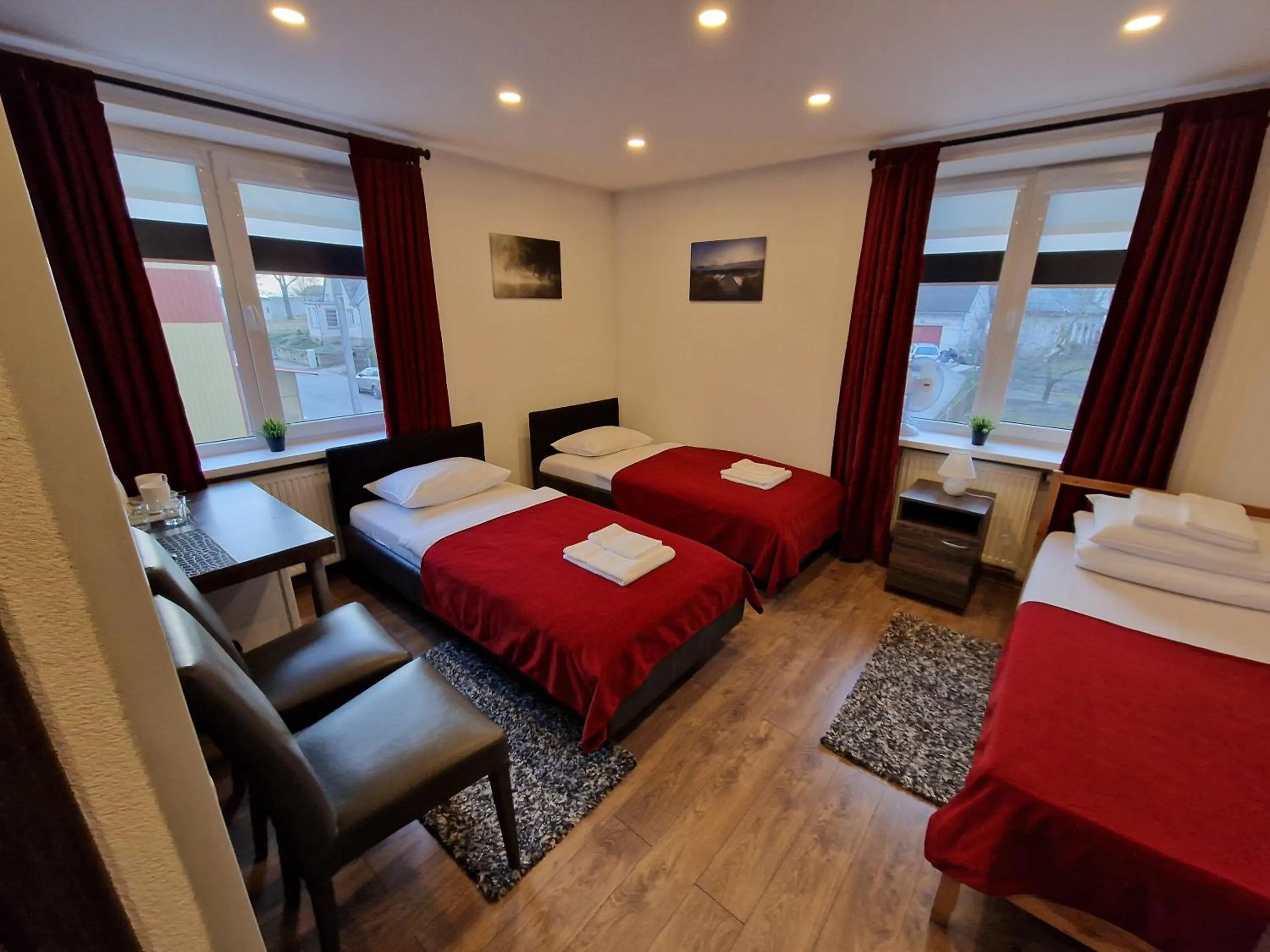 Photo of the whole room, Bed in KALIDA Rooms for rent