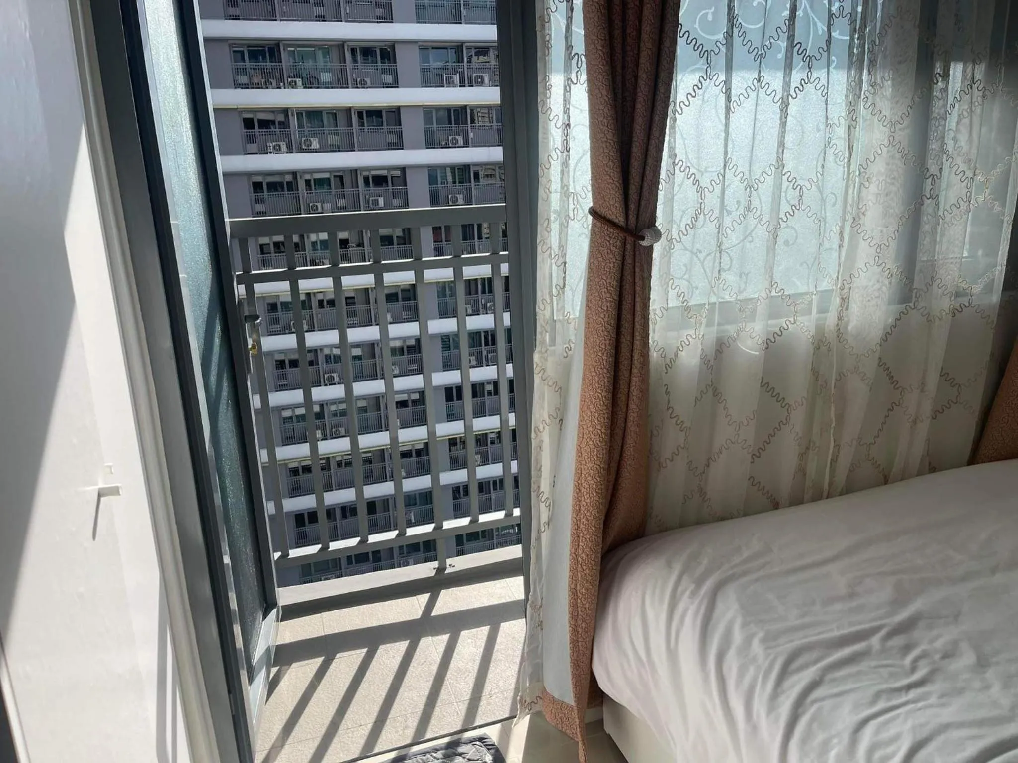 Bed in Staycation Mandaluyong Fame residences greenfield district by darpm