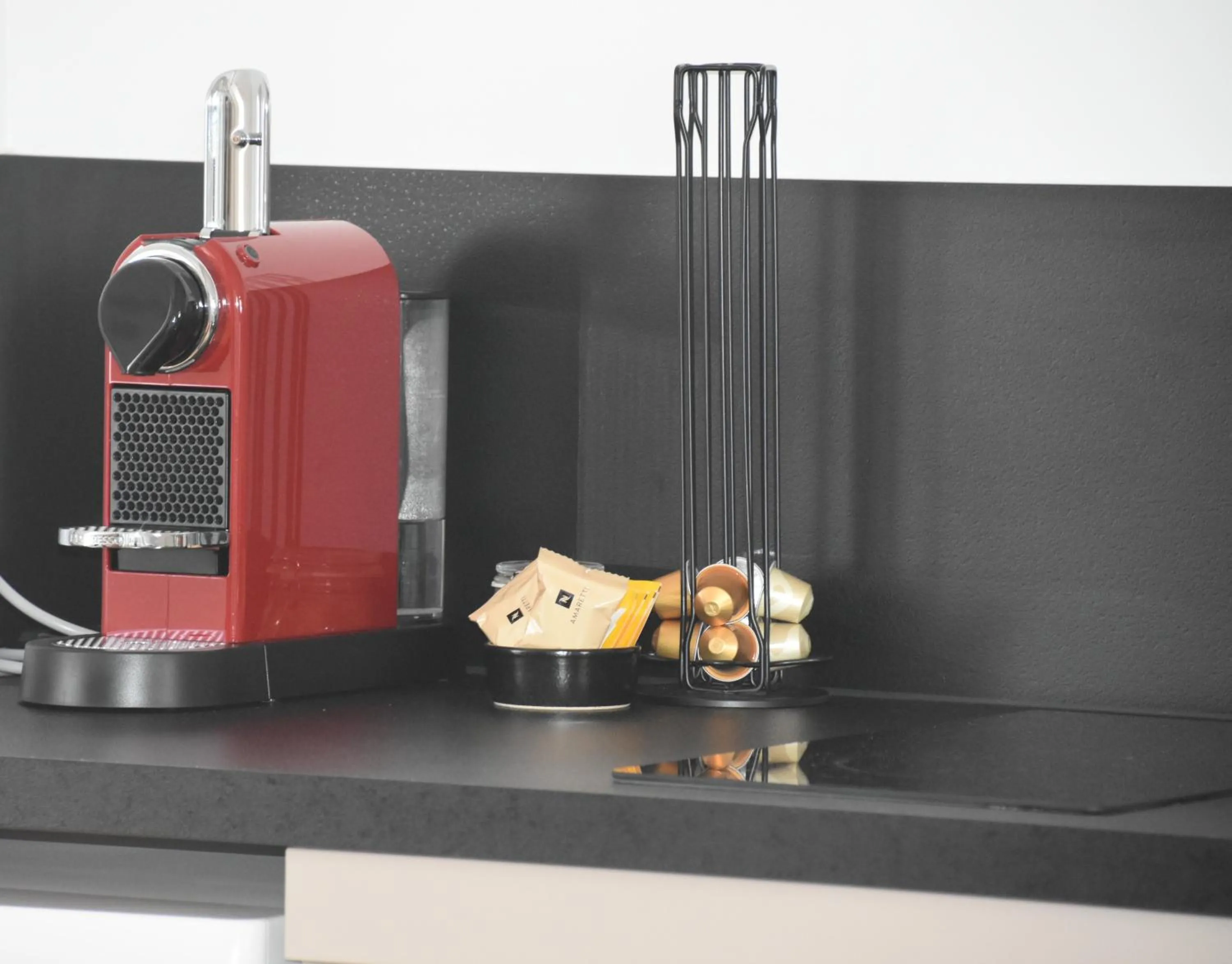 Coffee/tea facilities in Quiétude au Bord de Loire.