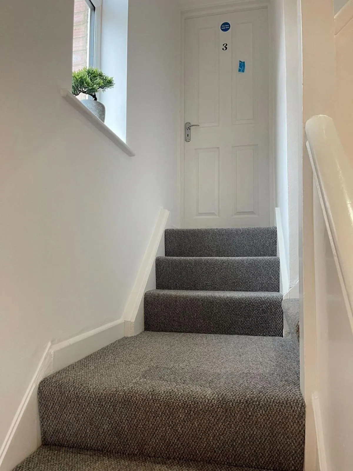 Cambridge Studios and Suites by Tas Accommodations